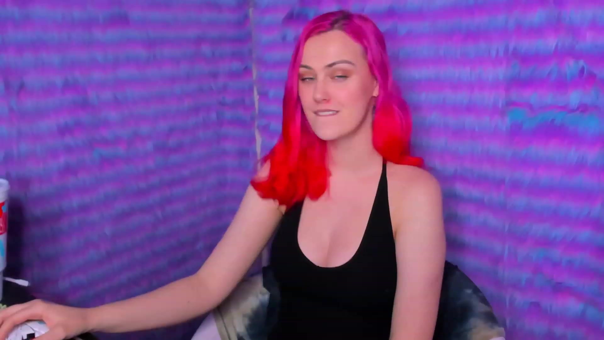 Gallery image thumbnail from ClaraKitty's myfreecams stream on, 02/05/2024, 04:09 image 3 of 20