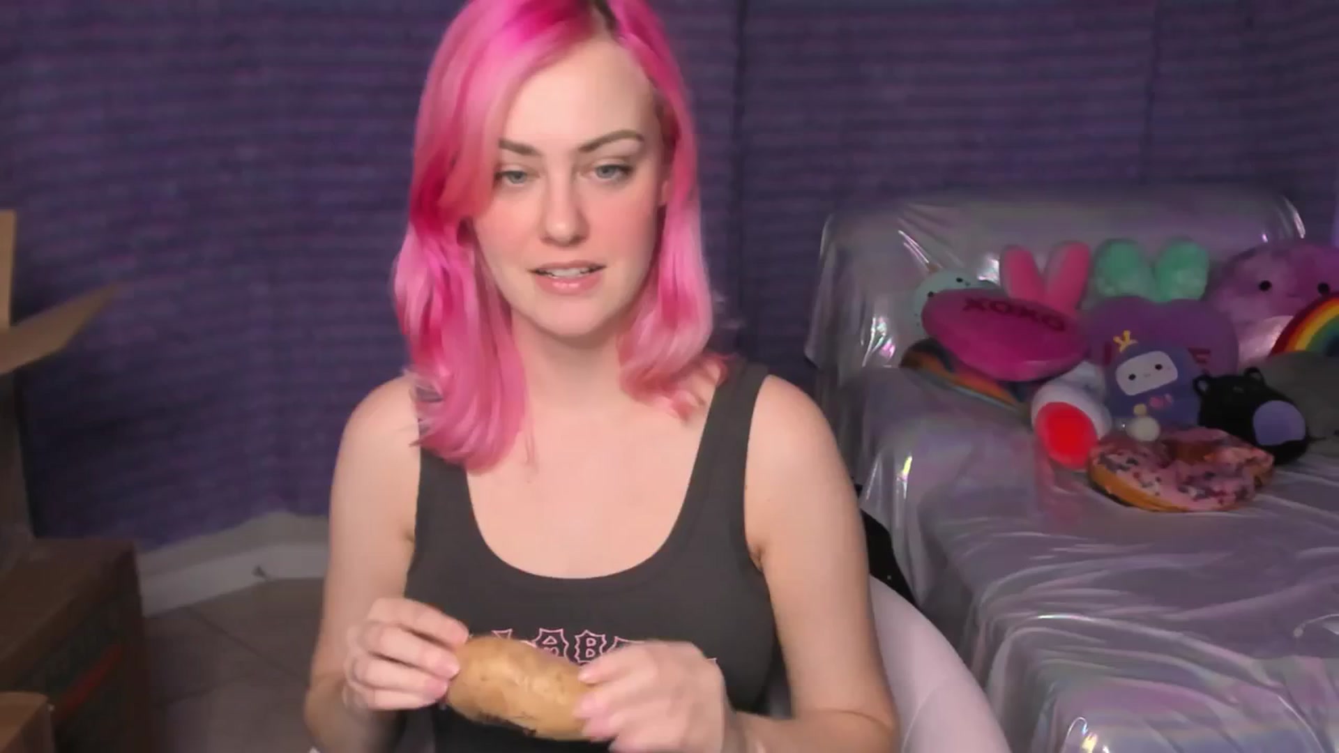 Gallery image thumbnail from ClaraKitty's myfreecams stream on, 09/01/2024, 02:05 image 2 of 20