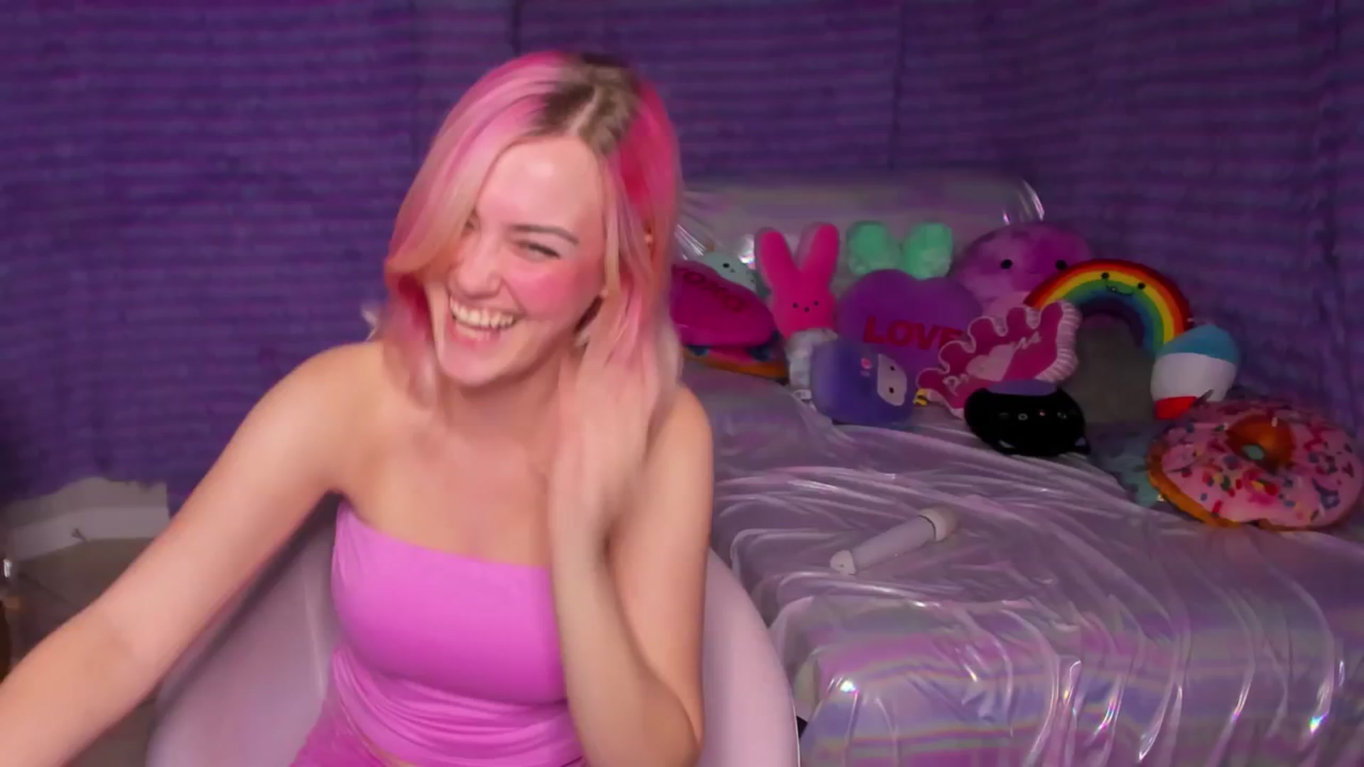 Gallery image thumbnail from ClaraKitty's myfreecams stream on, 10/20/2024, 04:49 image 20 of 20