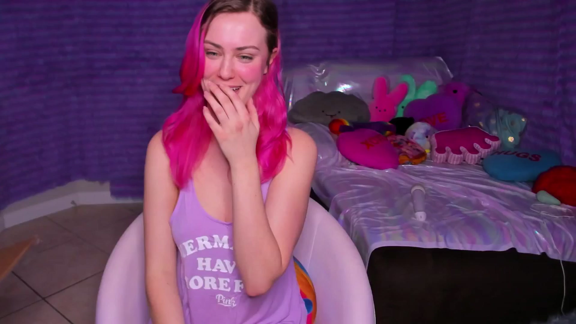 Gallery image thumbnail from ClaraKitty's myfreecams stream on, 03/19/2025, 05:34 image 20 of 20