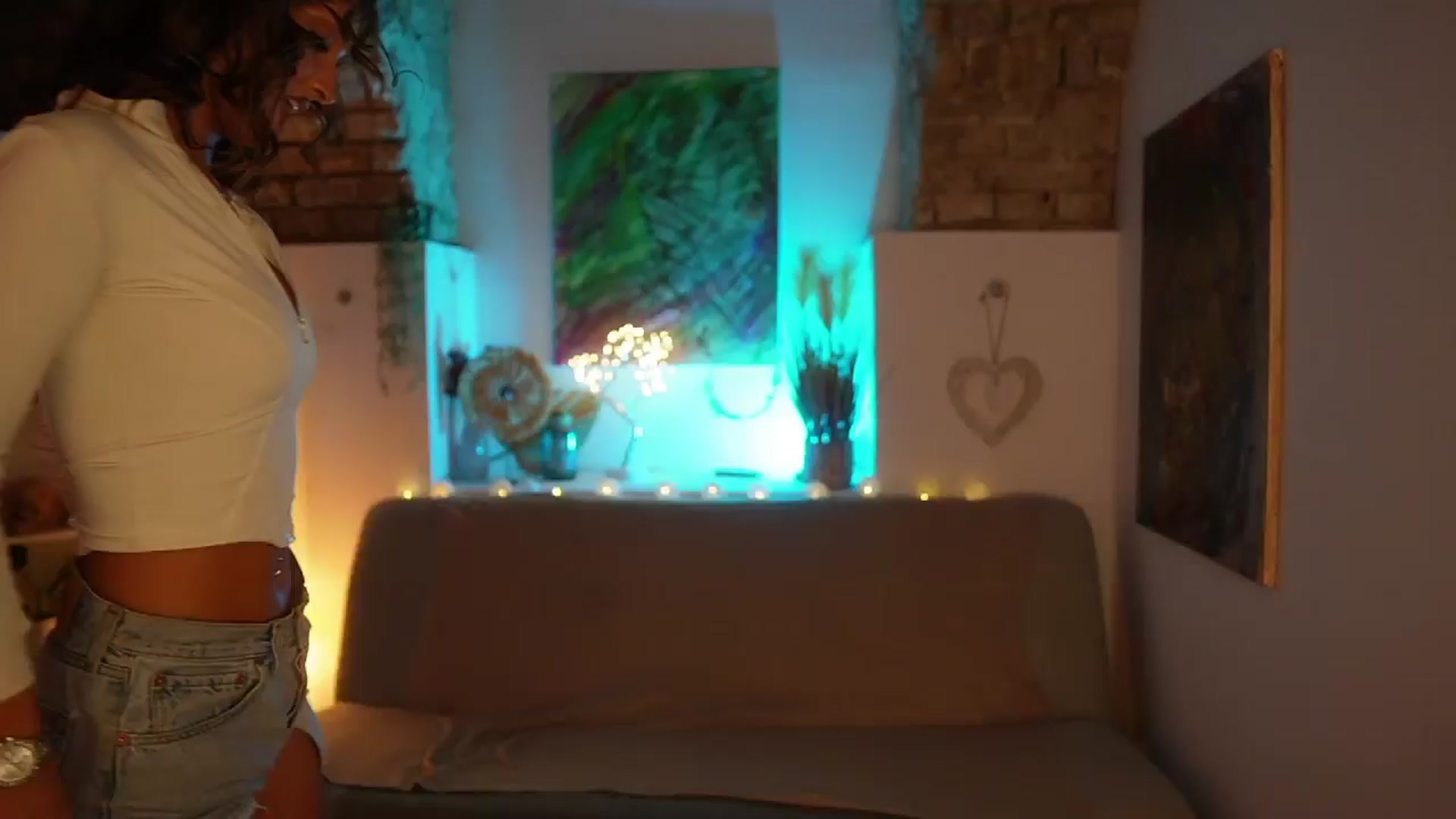 Gallery image thumbnail from Clara_Mia's myfreecams stream on, 02/03/2025, 23:14 image 16 of 20