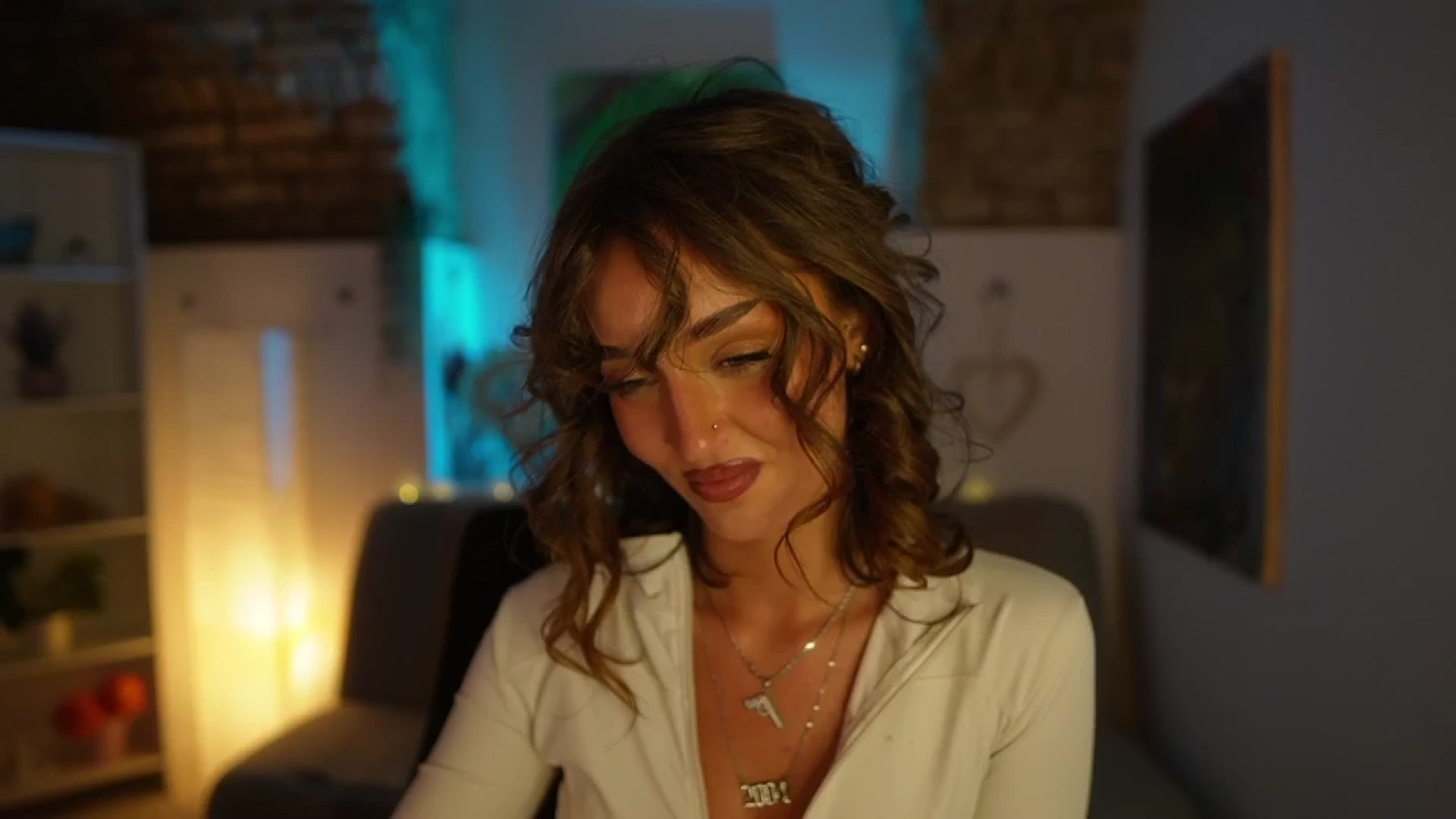 Gallery image thumbnail from Clara_Mia's myfreecams stream on, 02/03/2025, 23:14 image 12 of 20