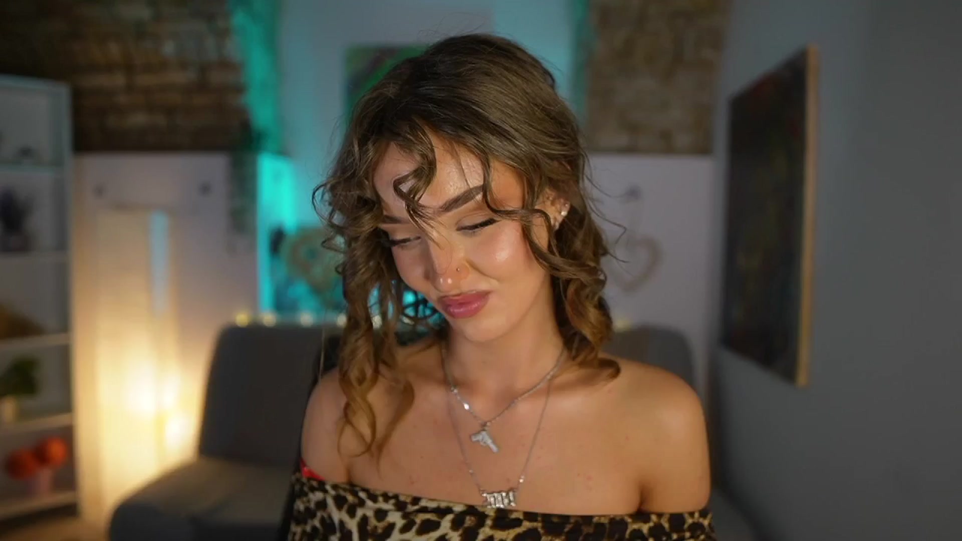 Gallery image thumbnail from Clara_Mia's myfreecams stream on, 02/04/2025, 21:13 image 19 of 20