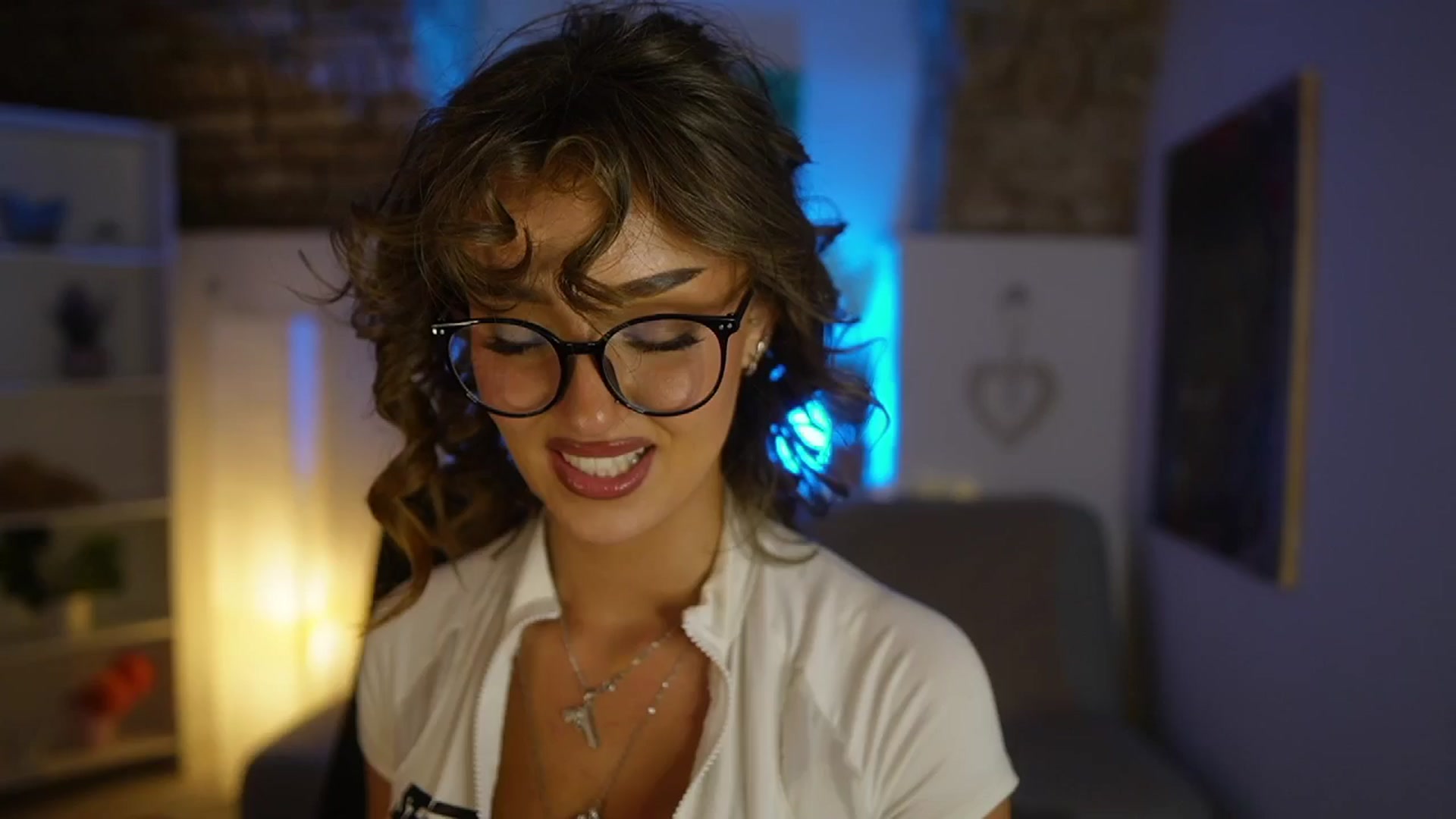 Gallery image thumbnail from Clara_Mia's myfreecams stream on, 02/10/2025, 03:05 image 12 of 20
