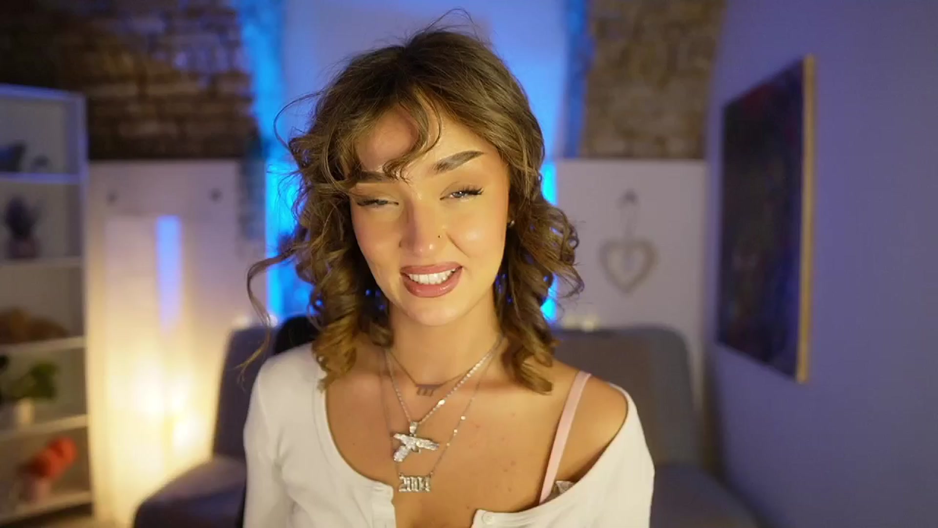 Gallery image thumbnail from Clara_Mia's myfreecams stream on, 02/13/2025, 20:09 image 13 of 20