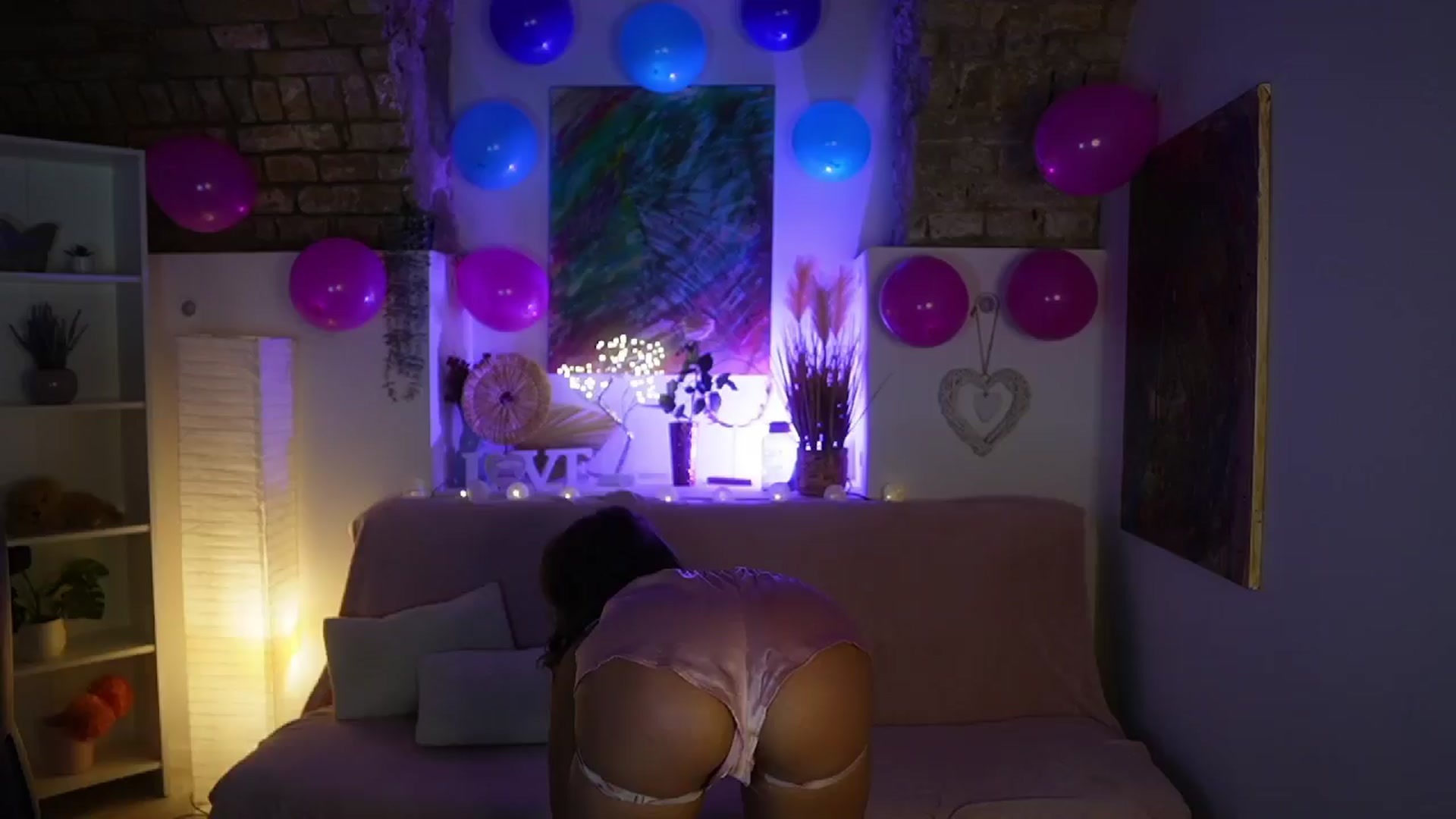 Gallery image thumbnail from Clara_Mia's myfreecams stream on, 02/14/2025, 19:36 image 15 of 20