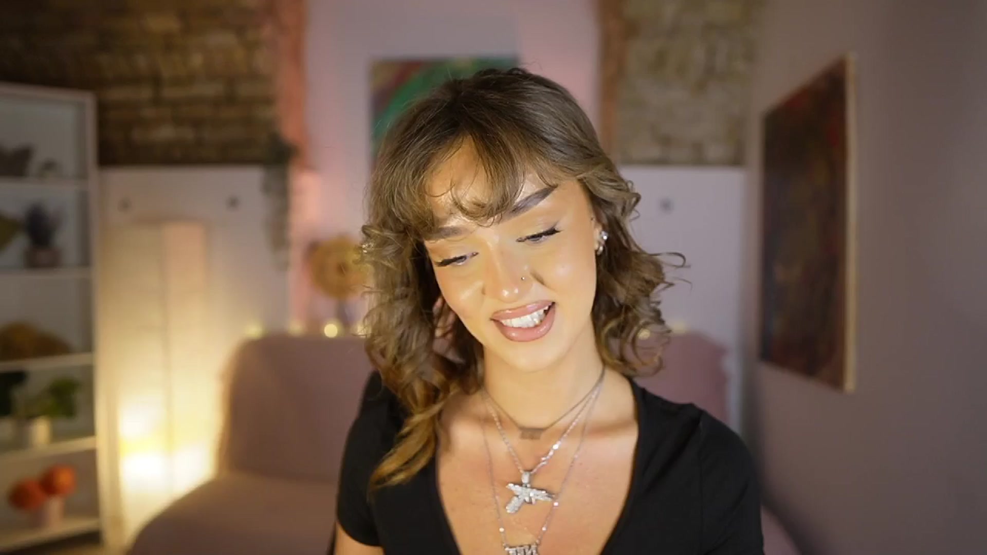 Gallery image thumbnail from Clara_Mia's myfreecams stream on, 02/21/2025, 23:19 image 9 of 20