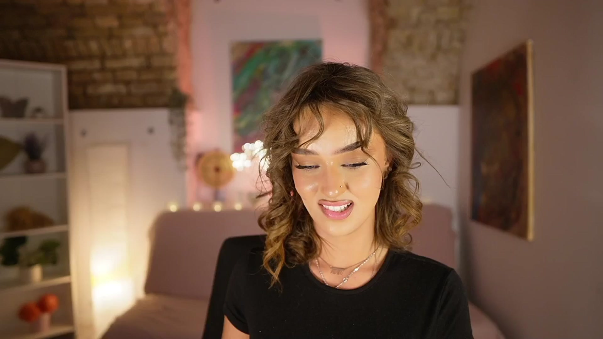 Gallery image thumbnail from Clara_Mia's myfreecams stream on, 02/27/2025, 21:15 image 12 of 20
