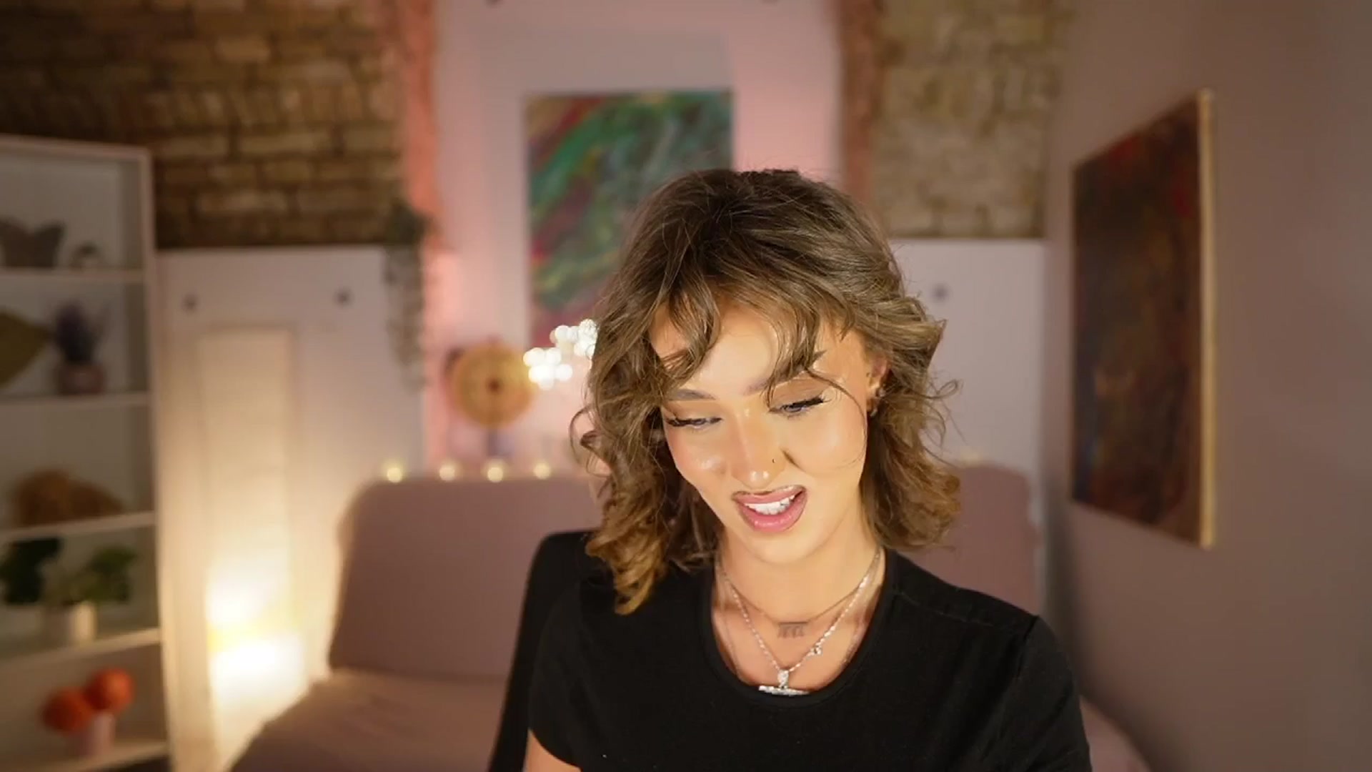Gallery image thumbnail from Clara_Mia's myfreecams stream on, 02/27/2025, 21:15 image 4 of 20