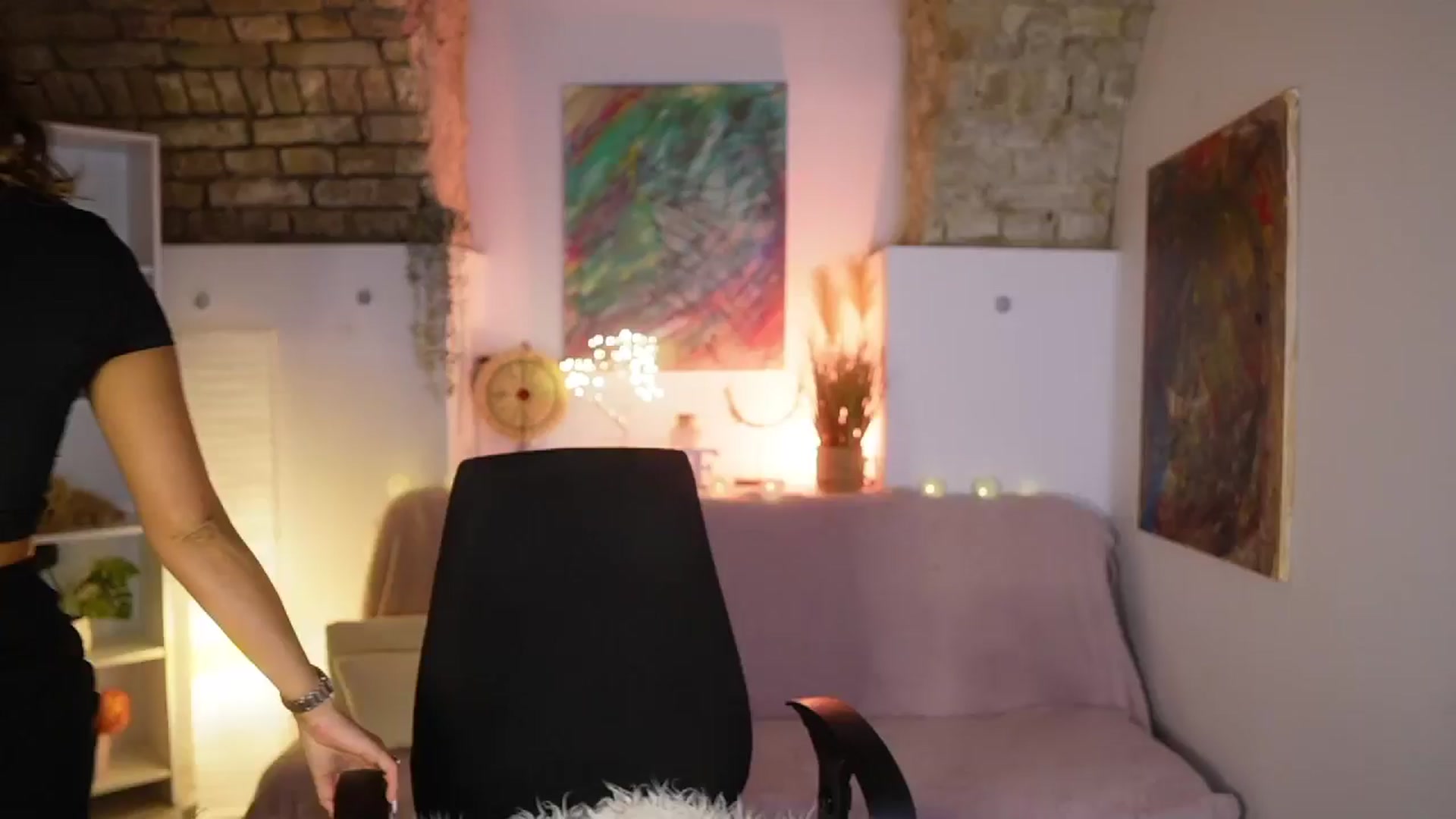 Gallery image thumbnail from Clara_Mia's myfreecams stream on, 03/01/2025, 20:12 image 1 of 20