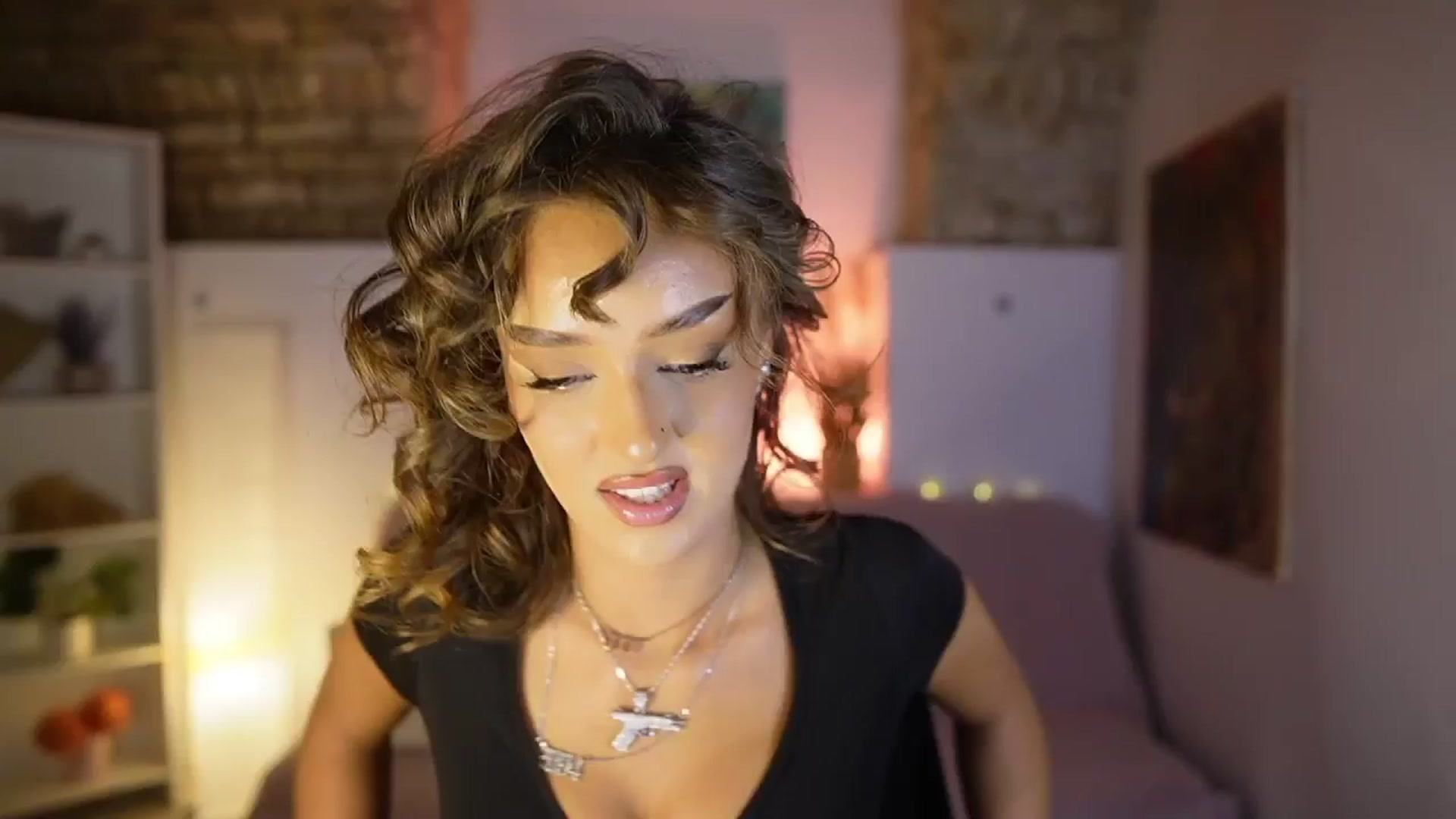 Gallery image thumbnail from Clara_Mia's myfreecams stream on, 03/01/2025, 20:12 image 14 of 20
