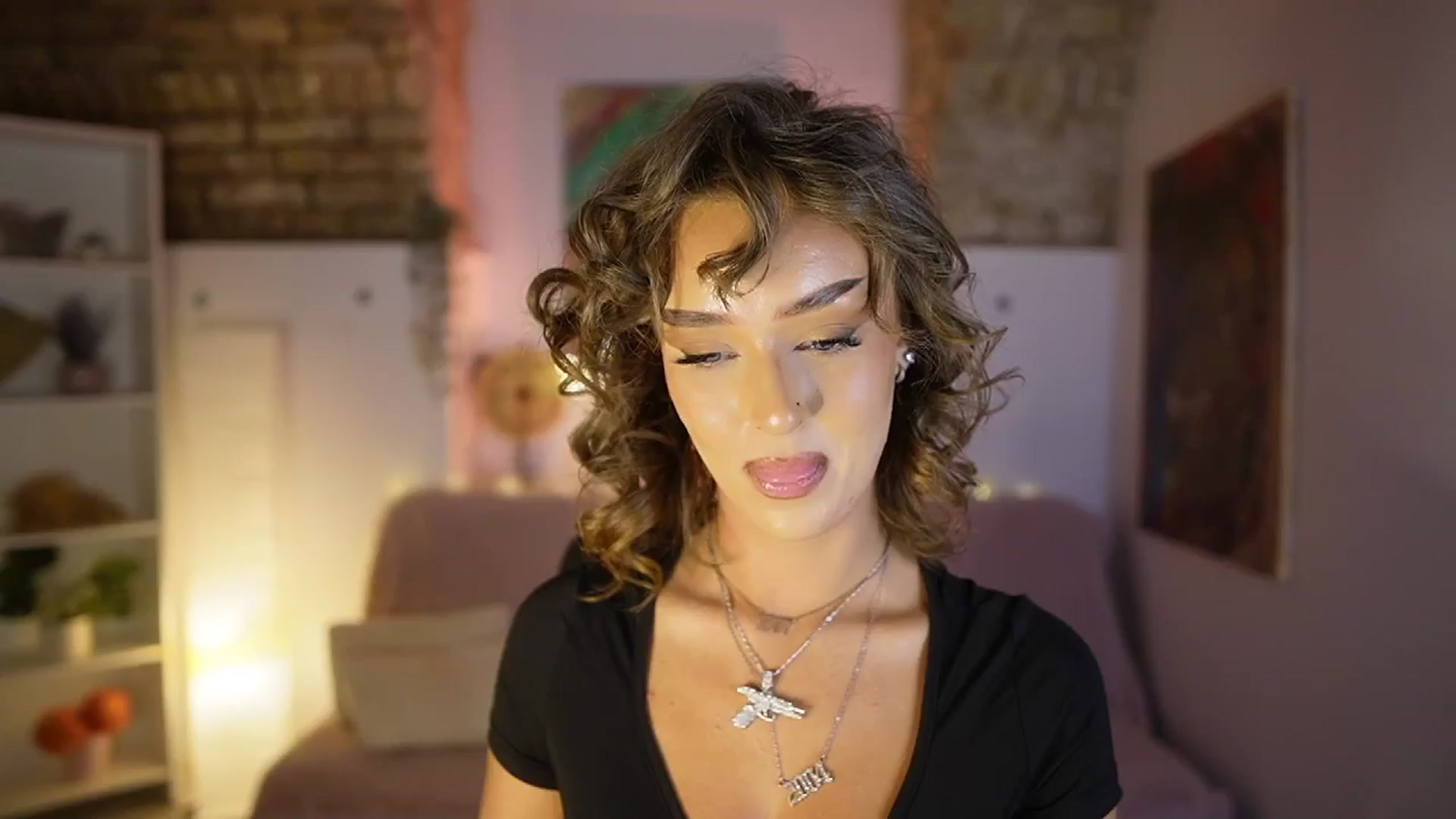 Gallery image thumbnail from Clara_Mia's myfreecams stream on, 03/01/2025, 21:23 image 14 of 20