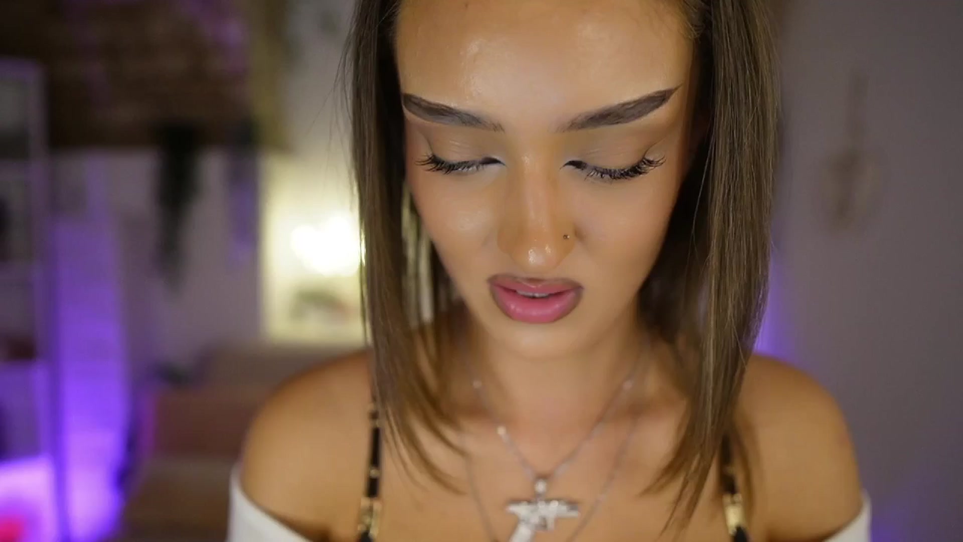 Gallery image thumbnail from Clara_Mia's myfreecams stream on, 05/30/2025, 19:51 image 5 of 20
