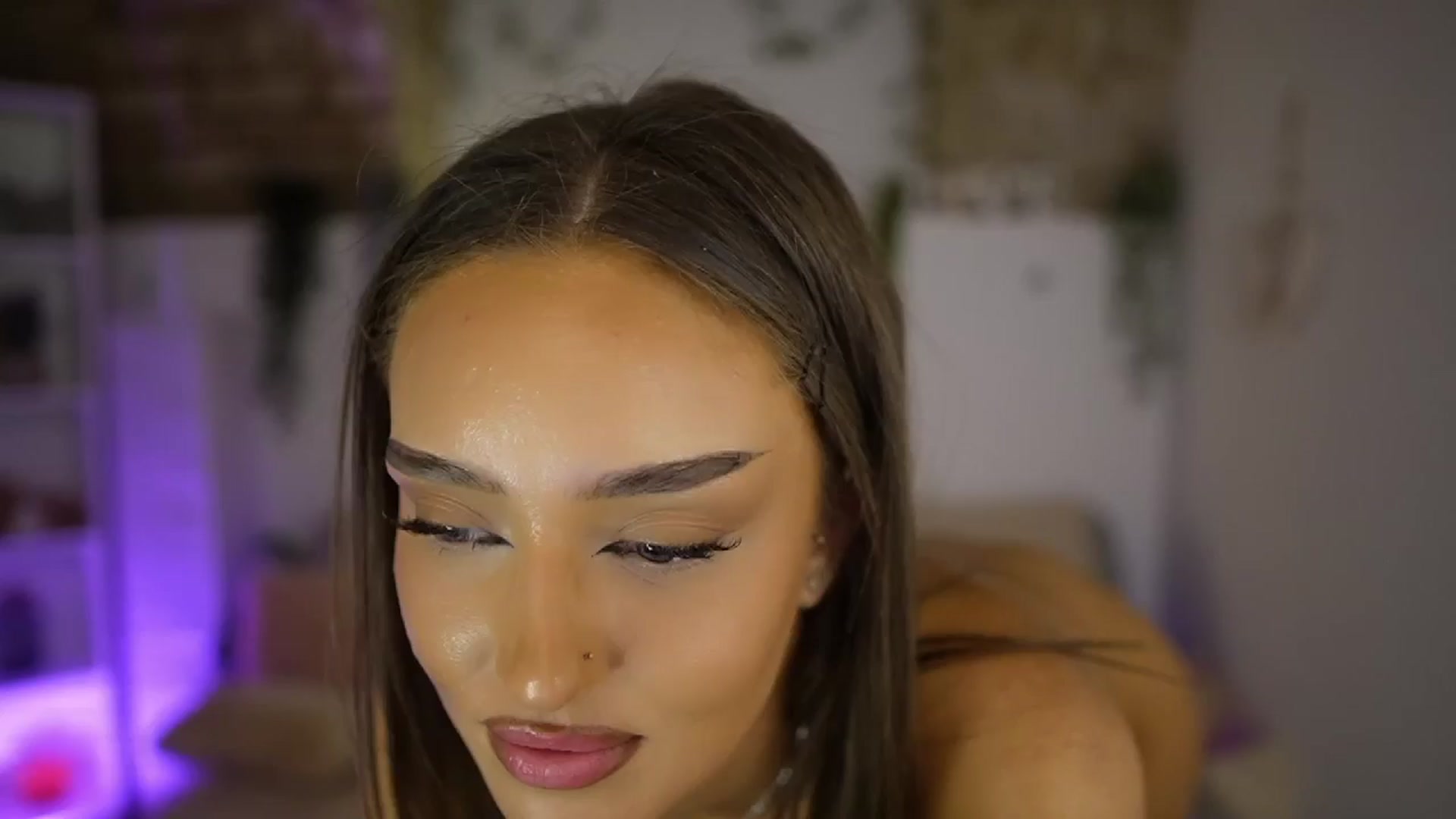 Gallery image thumbnail from Clara_Mia's myfreecams stream on, 05/30/2025, 22:28 image 17 of 20