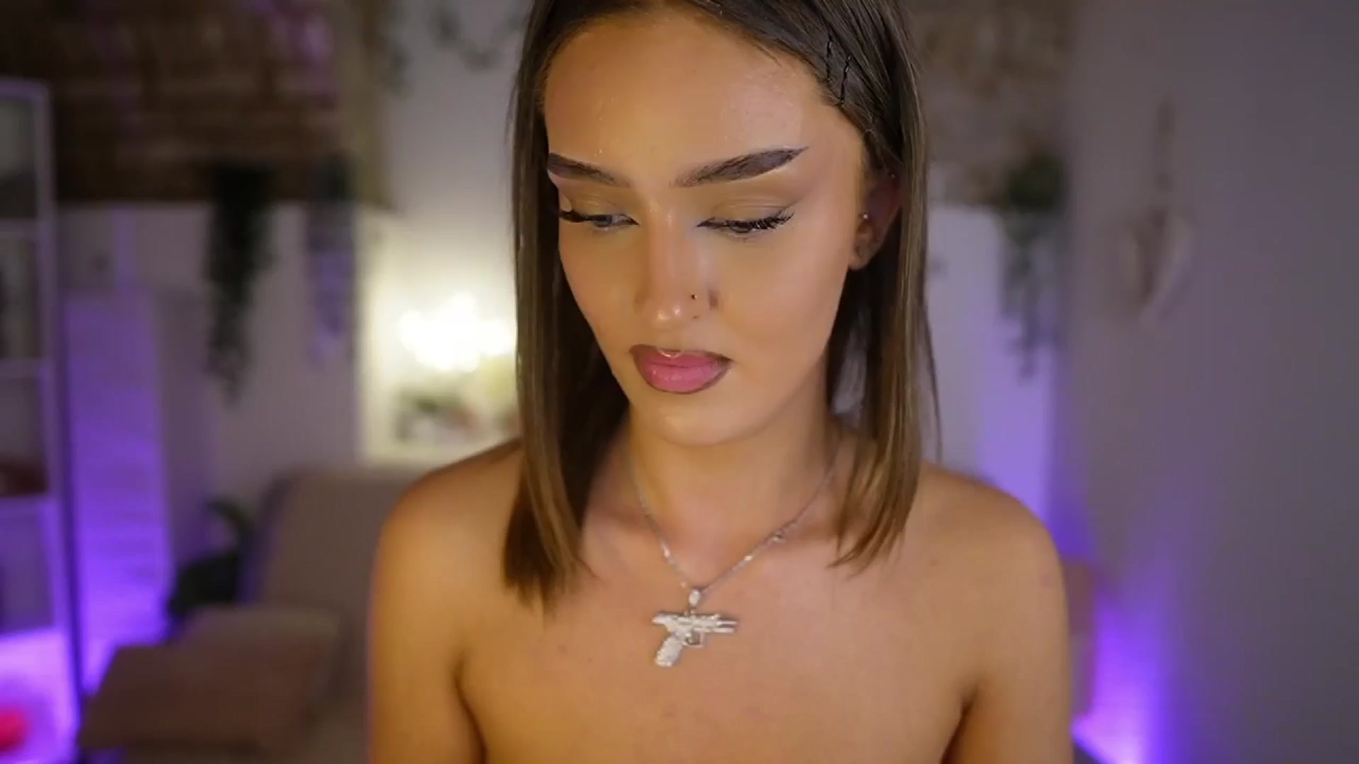 Gallery image thumbnail from Clara_Mia's myfreecams stream on, 05/31/2025, 22:32 image 14 of 20