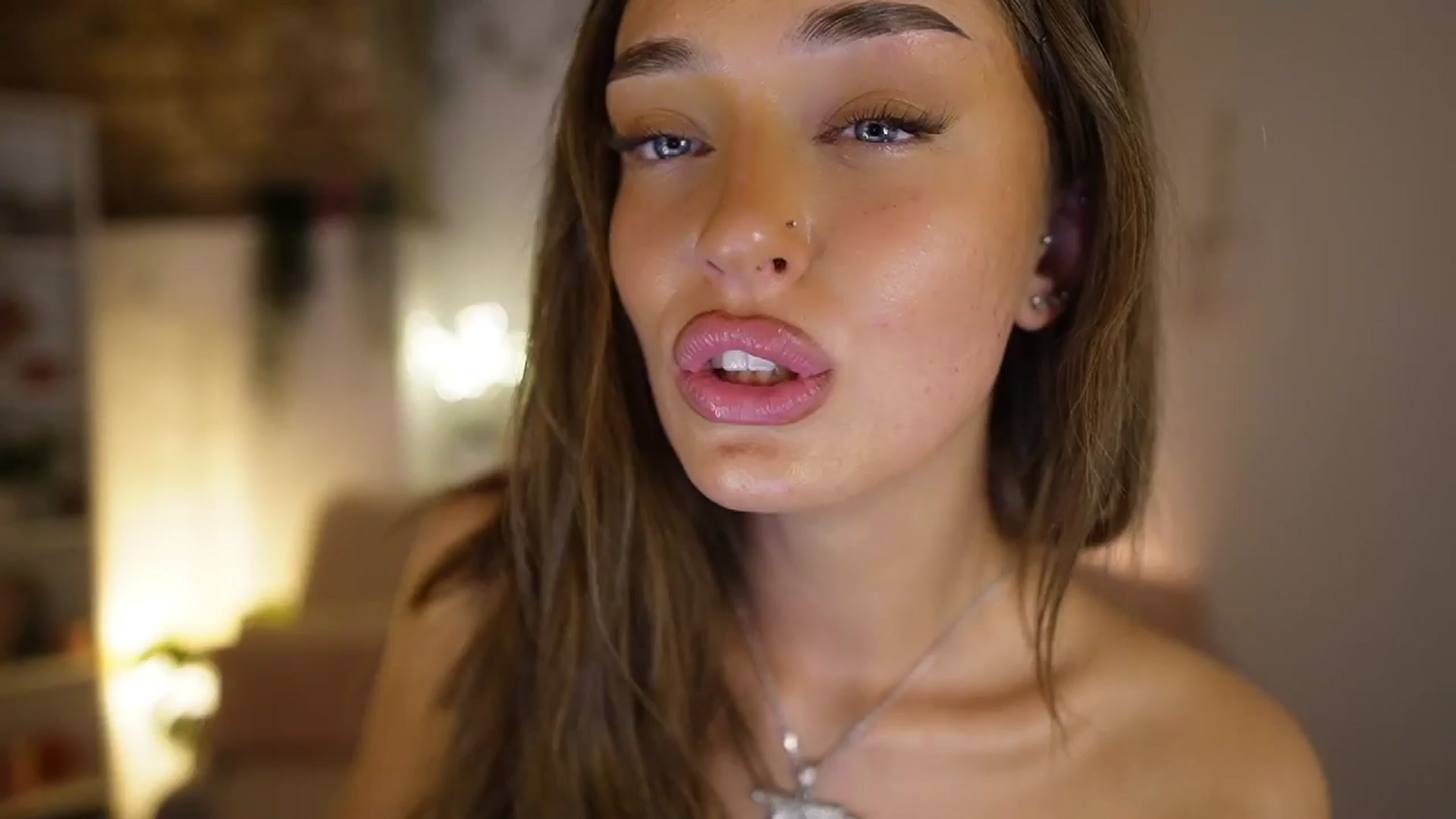 Gallery image thumbnail from Clara_Mia's myfreecams stream on, 06/17/2025, 19:48 image 19 of 20