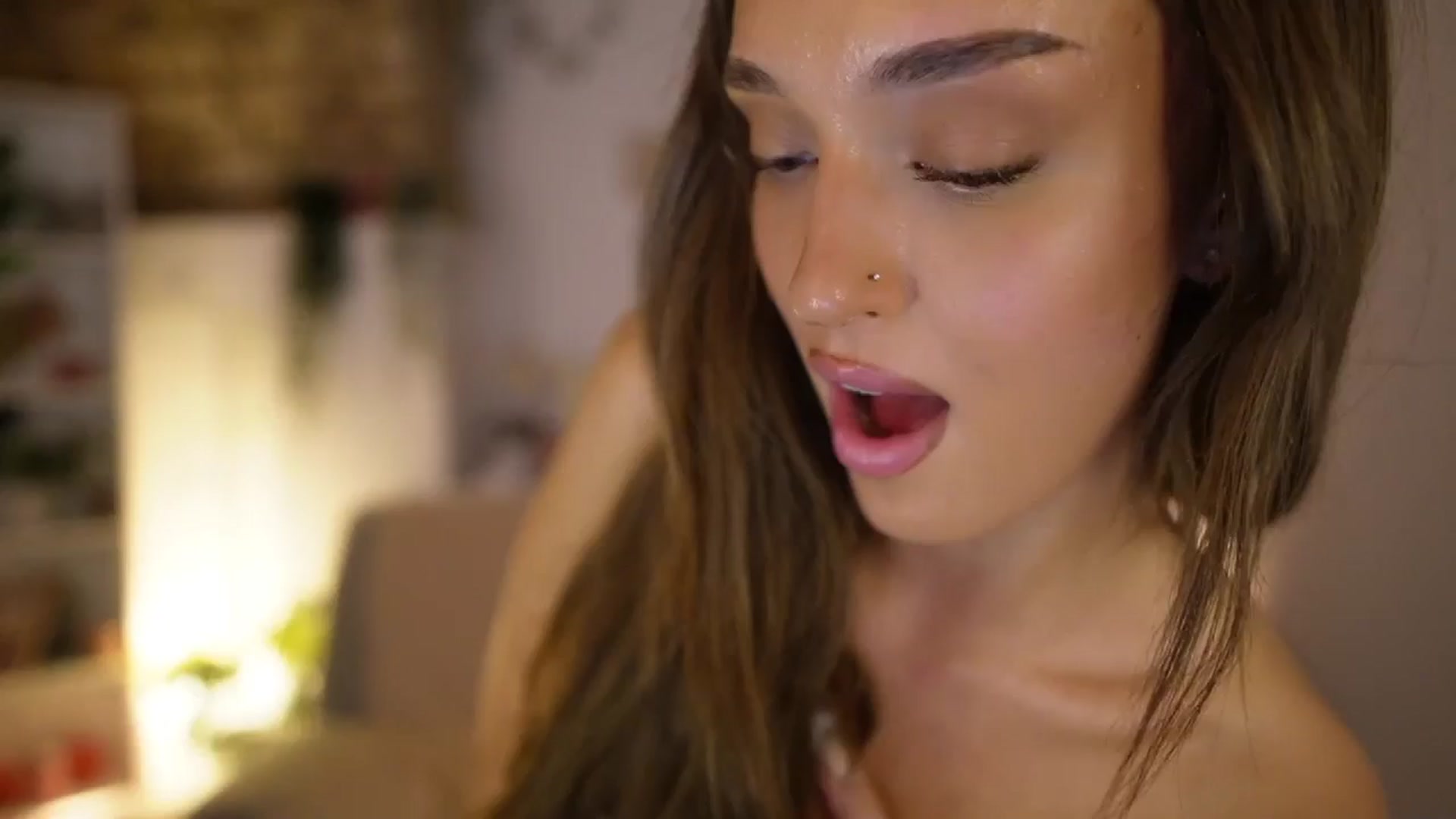 Gallery image thumbnail from Clara_Mia's myfreecams stream on, 06/19/2025, 20:09 image 15 of 20