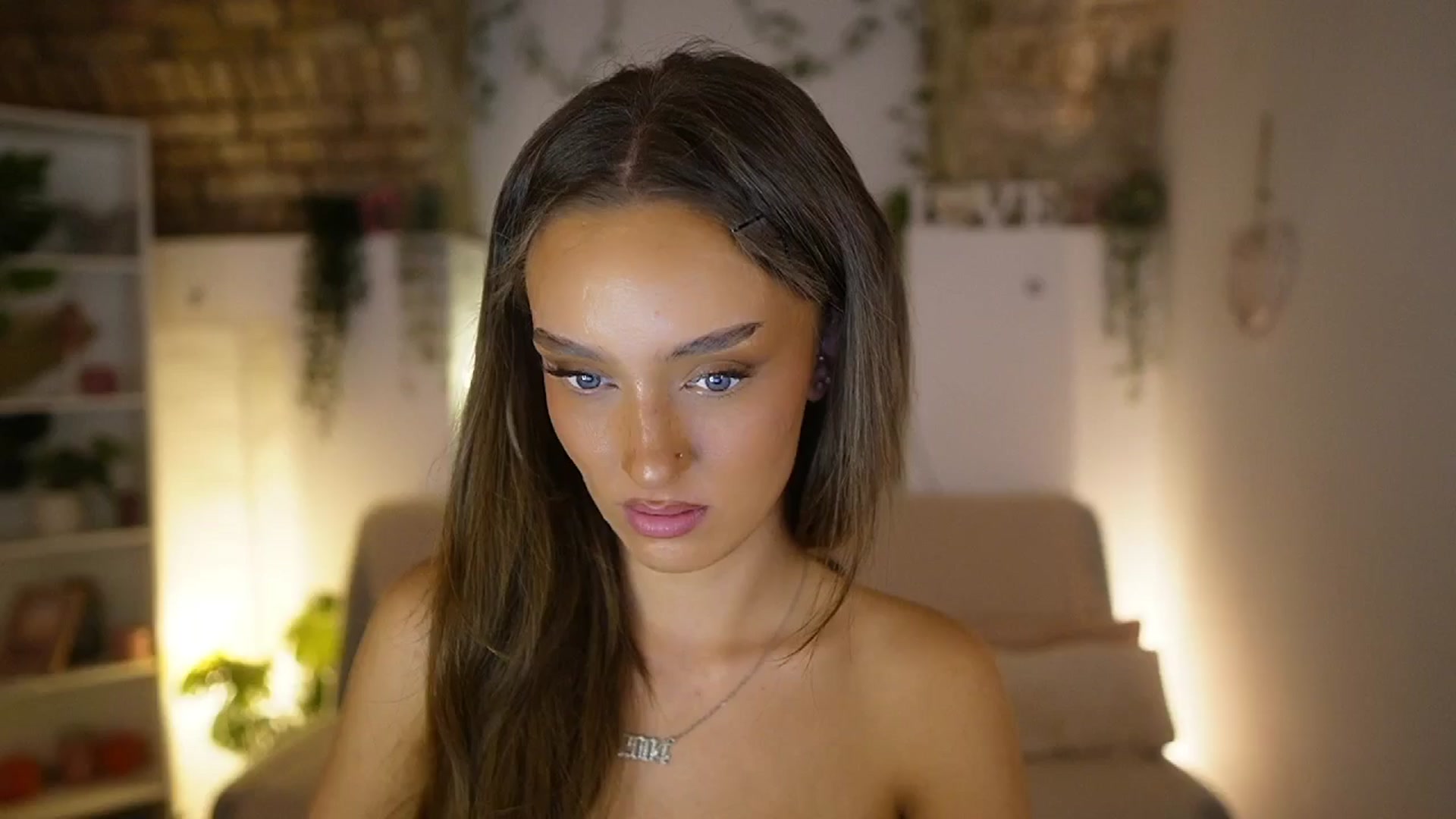 Gallery image thumbnail from Clara_Mia's myfreecams stream on, 07/03/2025, 19:28 image 19 of 20