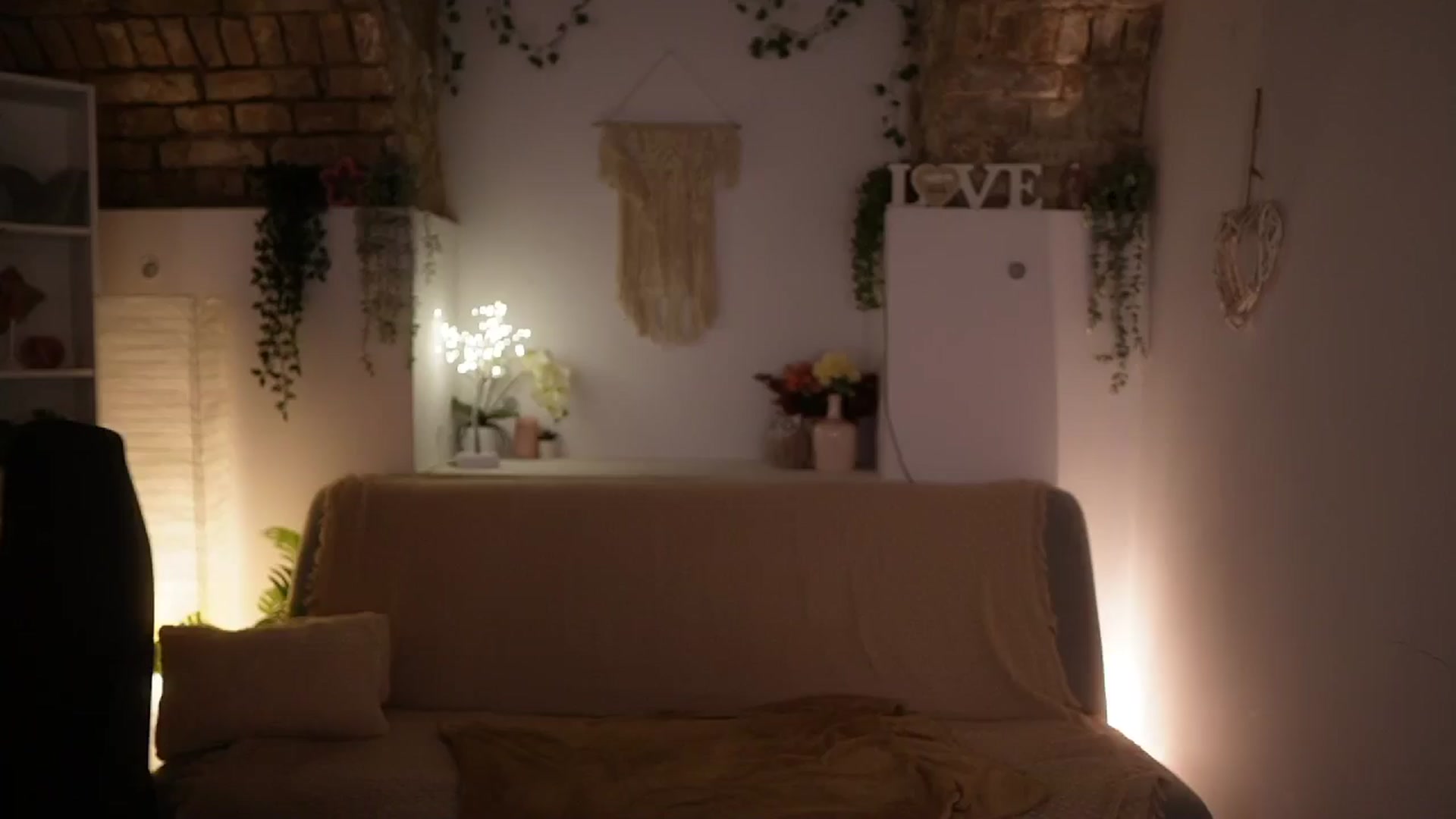 Gallery image thumbnail from Clara_Mia's myfreecams stream on, 07/14/2025, 23:12 image 4 of 20