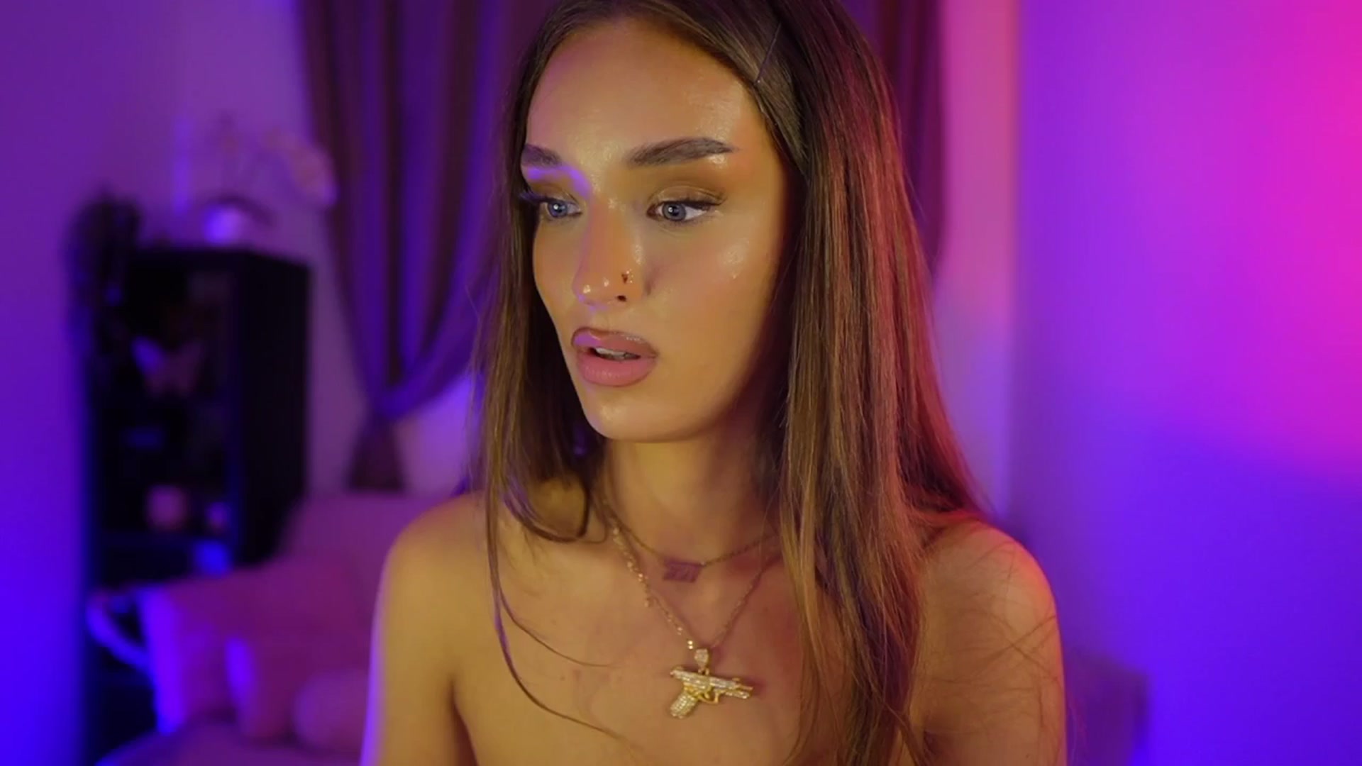 Gallery image thumbnail from Clara_Mia's myfreecams stream on, 09/10/2025, 23:52 image 11 of 20