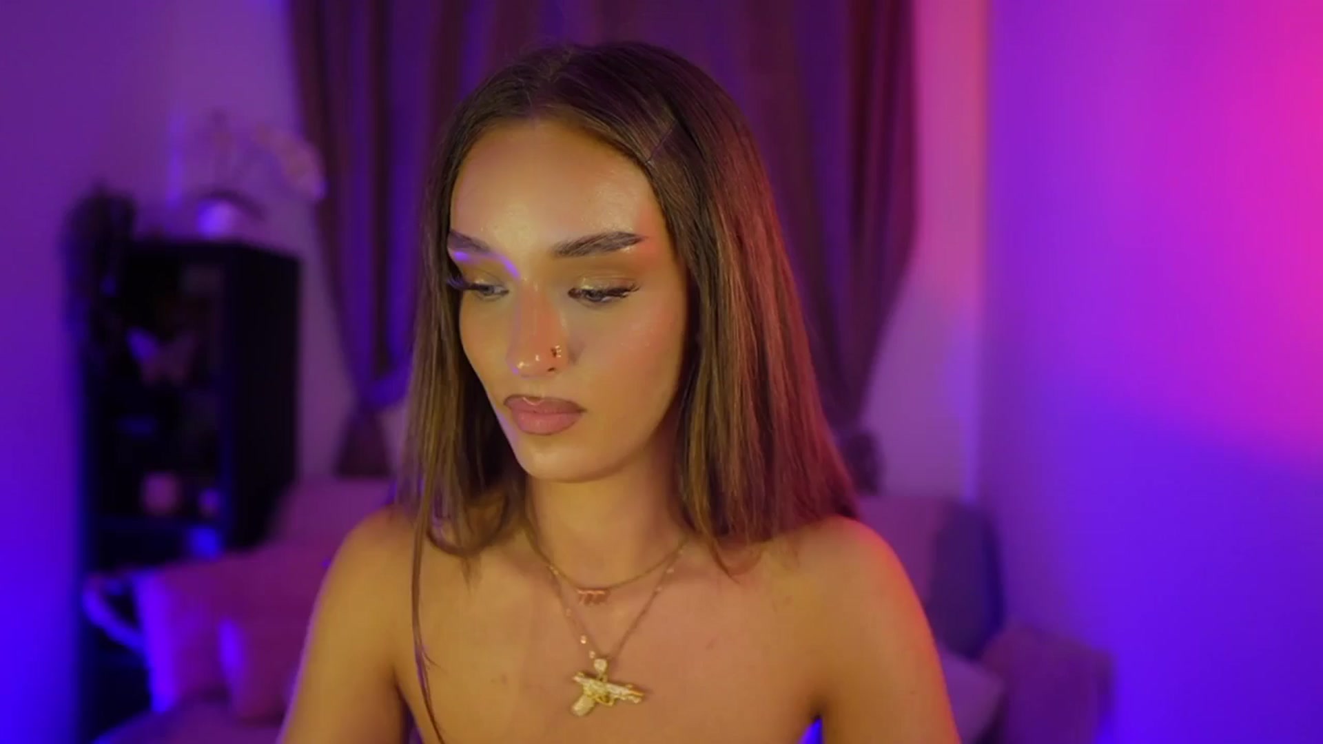 Gallery image thumbnail from Clara_Mia's myfreecams stream on, 09/10/2025, 23:52 image 2 of 20