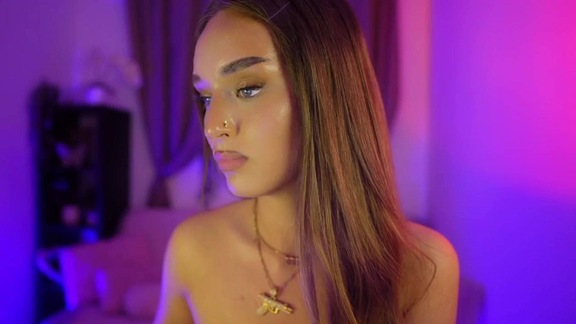 Gallery image thumbnail from Clara_Mia's myfreecams stream on, 09/10/2025, 23:52 image 5 of 20