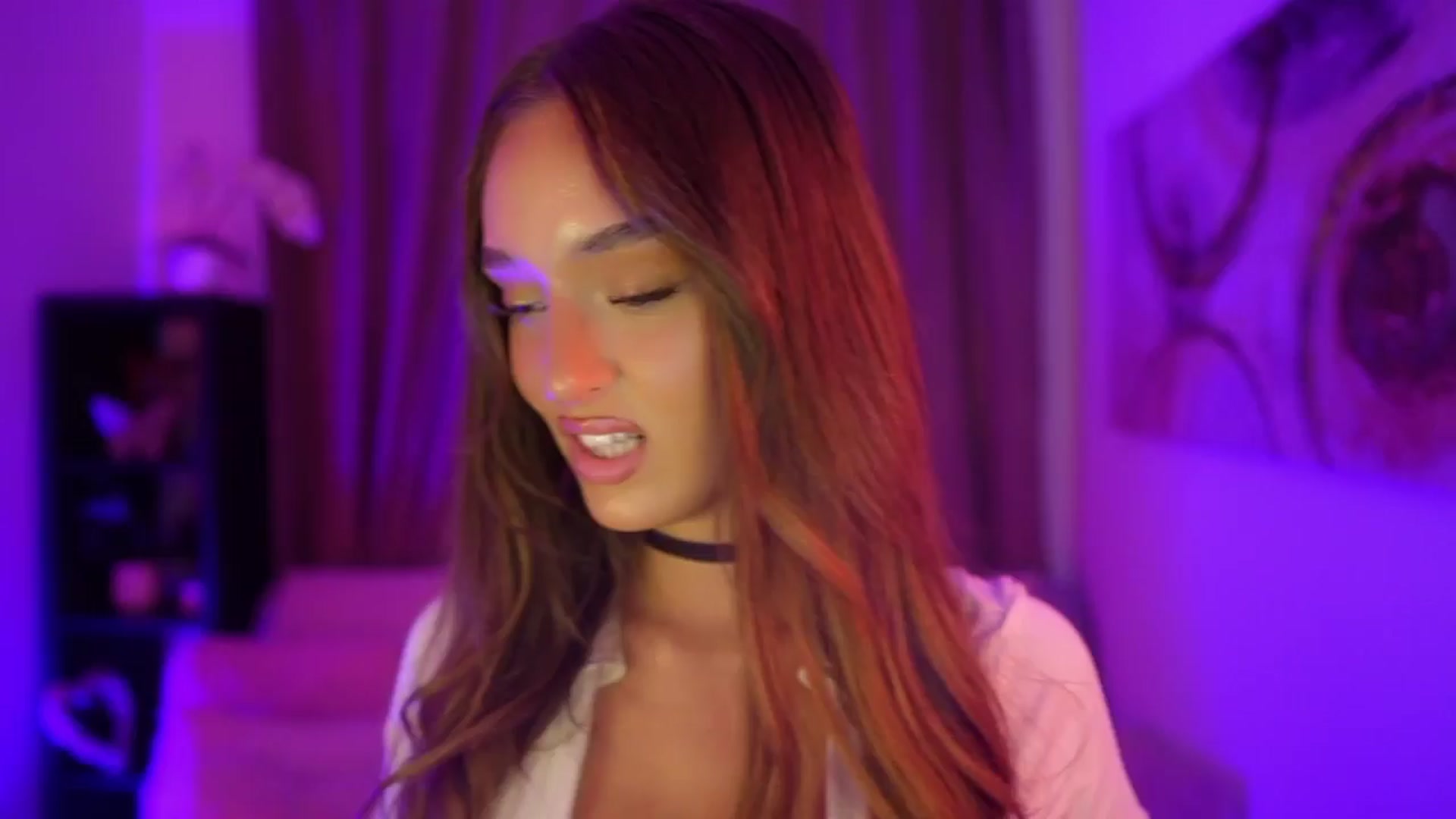 Gallery image thumbnail from Clara_Mia's myfreecams stream on, 09/11/2025, 19:29 image 11 of 20