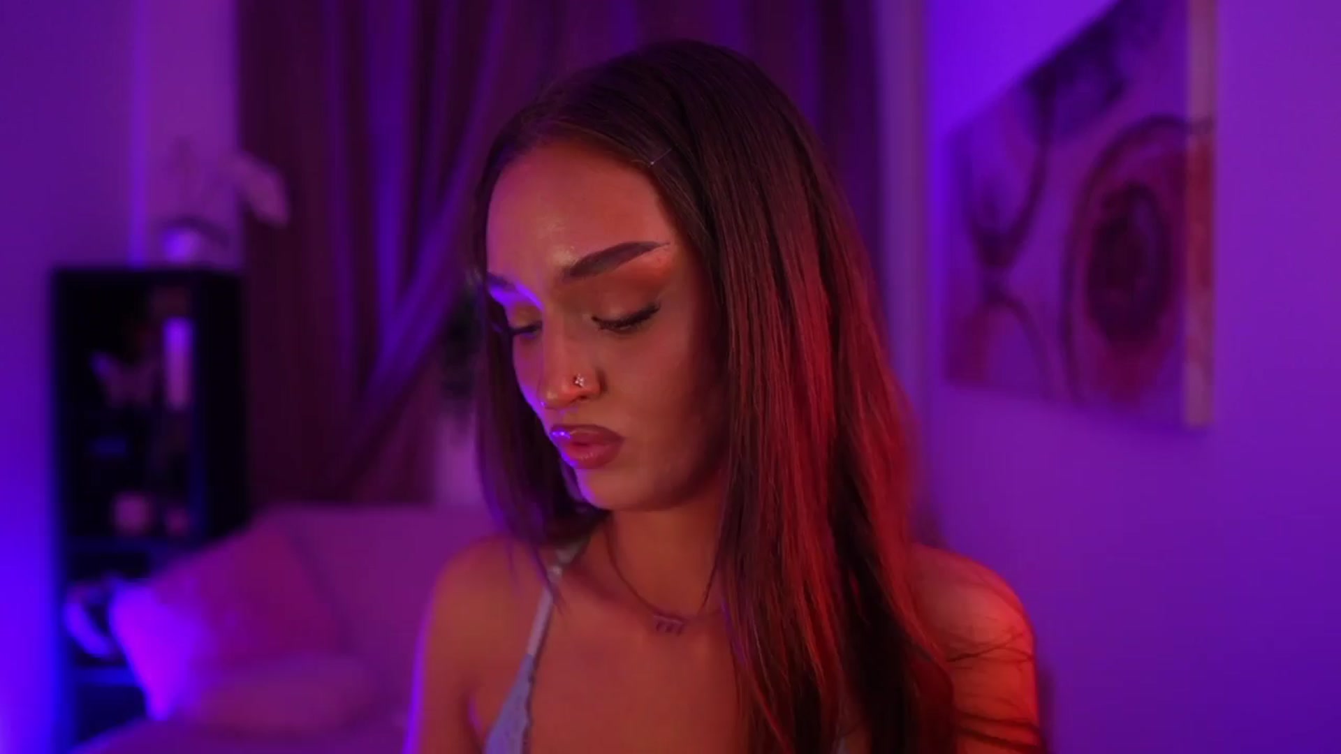 Gallery image thumbnail from Clara_Mia's myfreecams stream on, 09/18/2025, 21:11 image 13 of 20