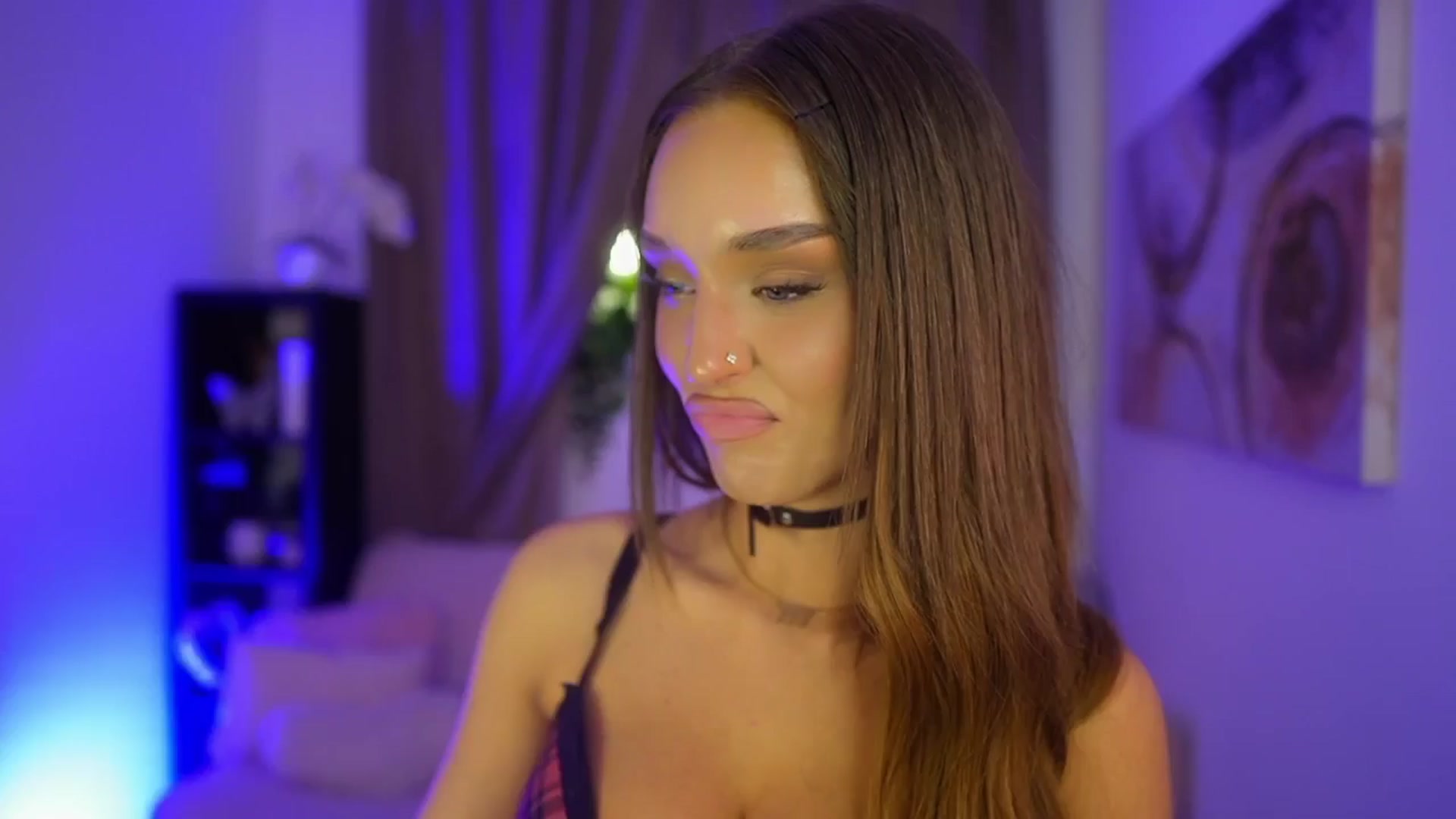 Gallery image thumbnail from Clara_Mia's myfreecams stream on, 09/19/2025, 20:11 image 2 of 20