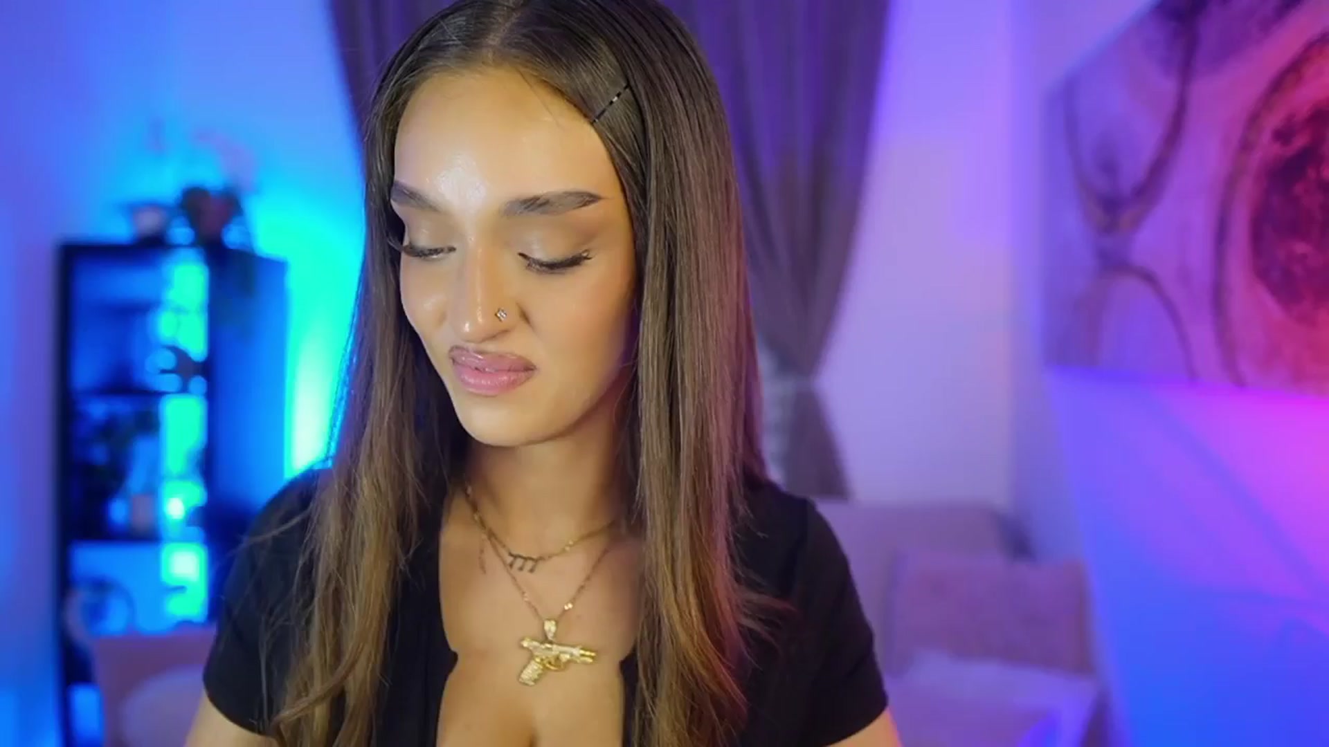 Gallery image thumbnail from Clara_Mia's myfreecams stream on, 10/02/2025, 18:57 image 20 of 20