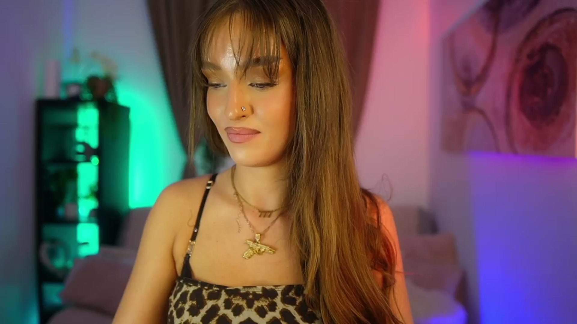 Gallery image thumbnail from Clara_Mia's myfreecams stream on, 10/08/2025, 19:07 image 3 of 20