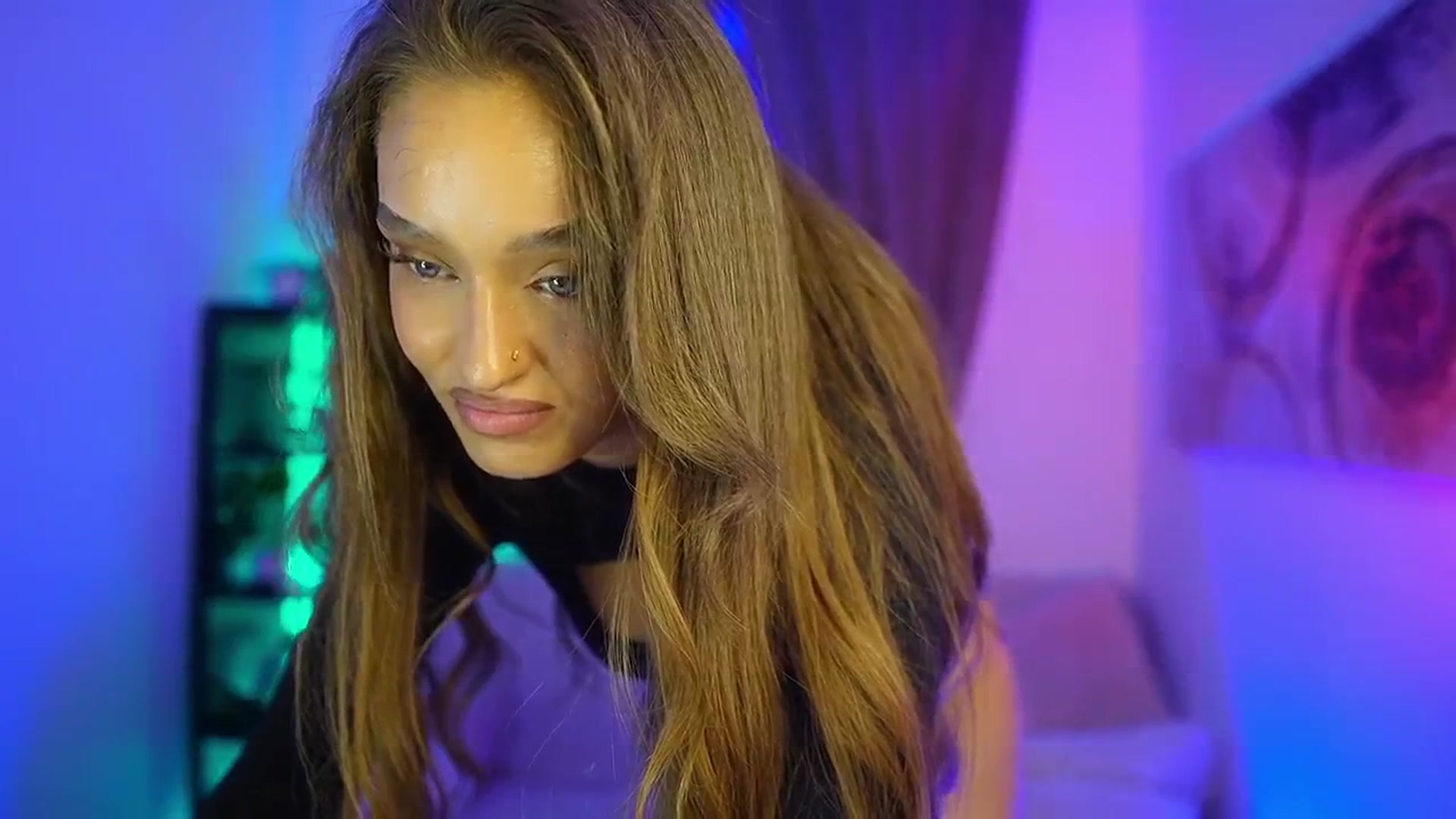 Gallery image thumbnail from Clara_Mia's myfreecams stream on, 10/21/2025, 18:46 image 3 of 20