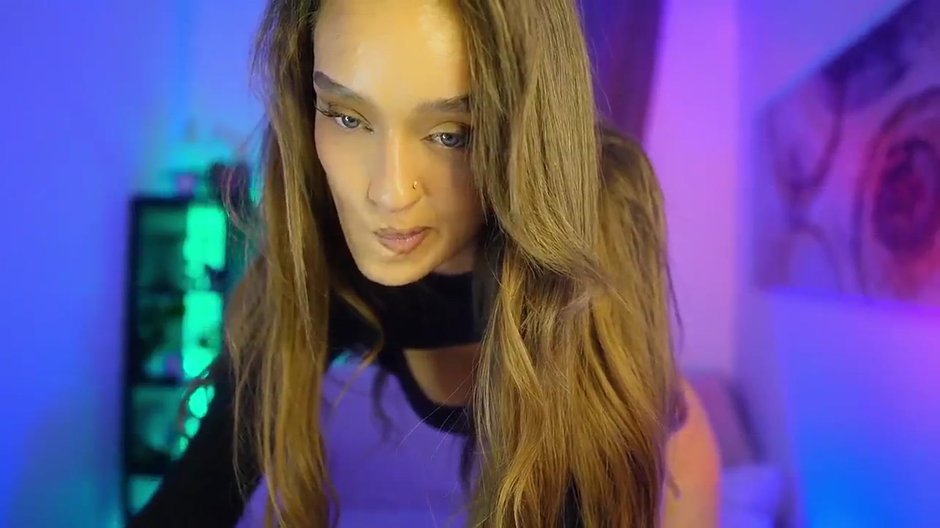 Gallery image thumbnail from Clara_Mia's myfreecams stream on, 10/21/2025, 18:46 image 4 of 20