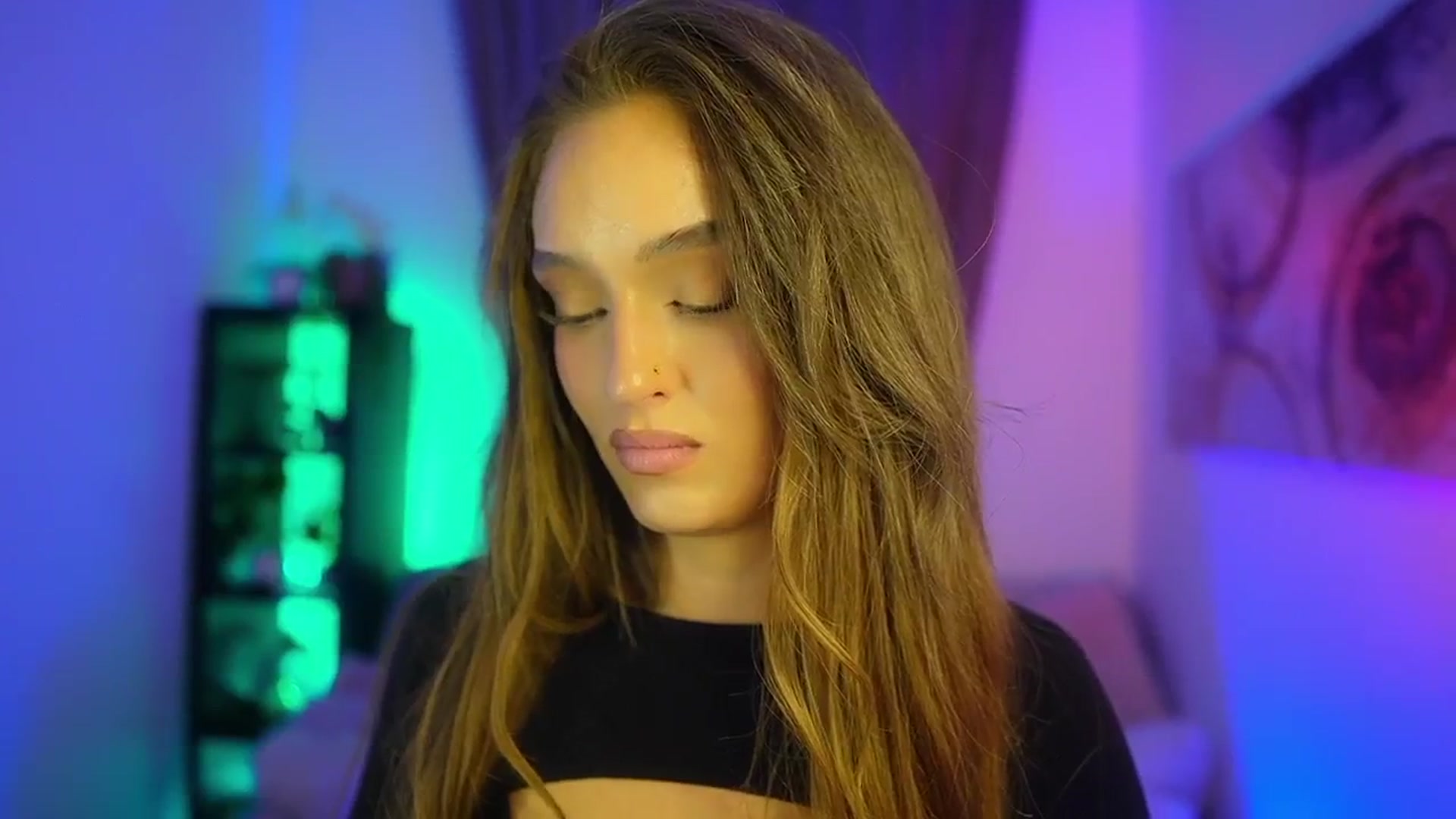 Gallery image thumbnail from Clara_Mia's myfreecams stream on, 10/21/2025, 18:46 image 15 of 20
