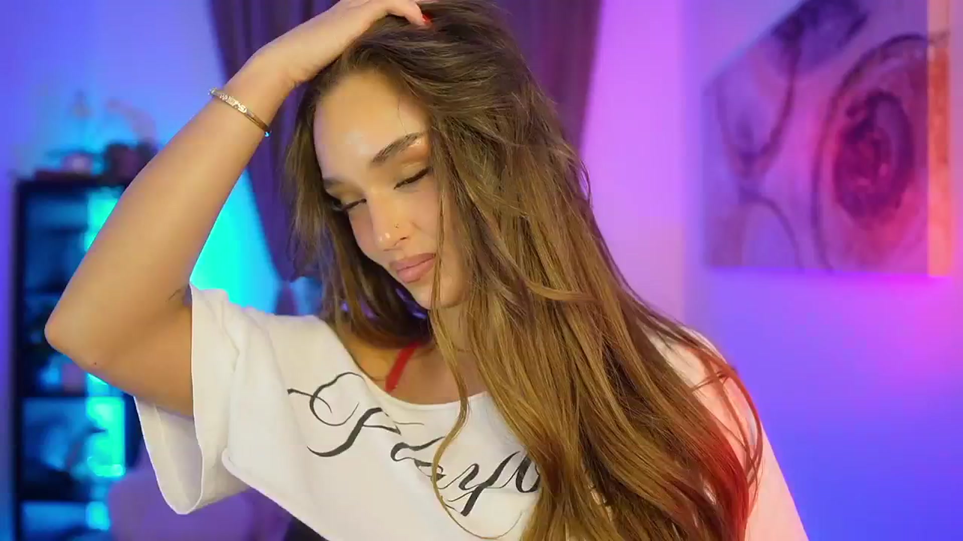 Gallery image thumbnail from Clara_Mia's myfreecams stream on, 10/26/2025, 20:33 image 18 of 20