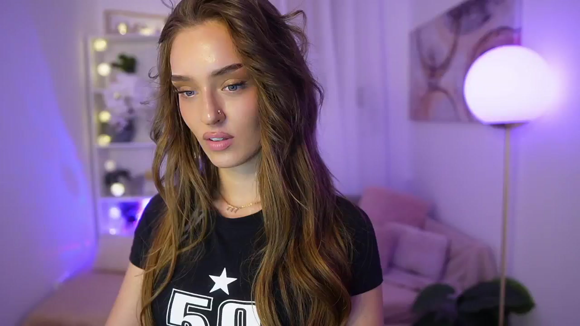 Gallery image thumbnail from Clara_Mia's myfreecams stream on, 11/21/2025, 20:49 image 18 of 20