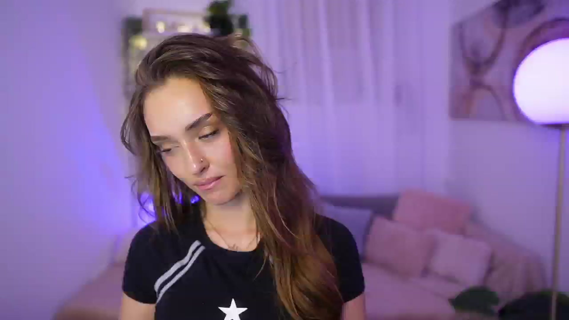 Gallery image thumbnail from Clara_Mia's myfreecams stream on, 11/21/2025, 23:50 image 1 of 20