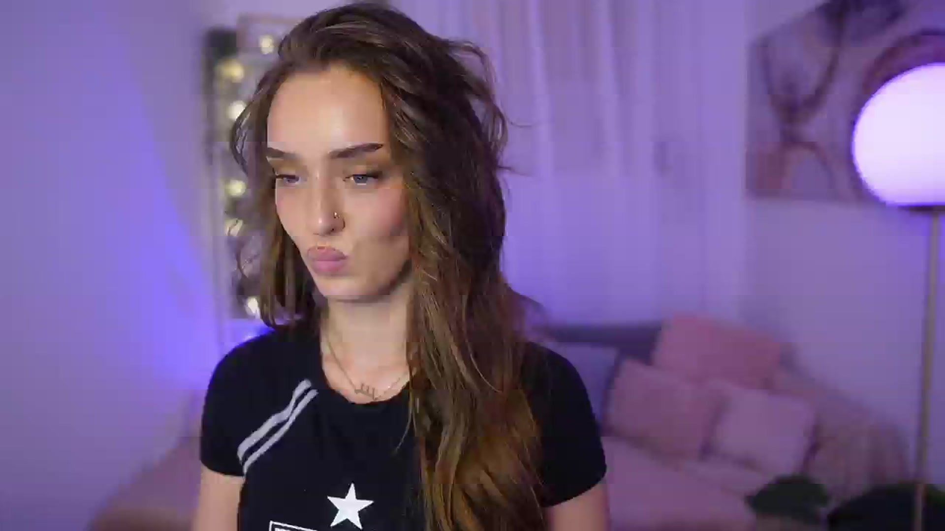 Gallery image thumbnail from Clara_Mia's myfreecams stream on, 11/21/2025, 23:50 image 4 of 20