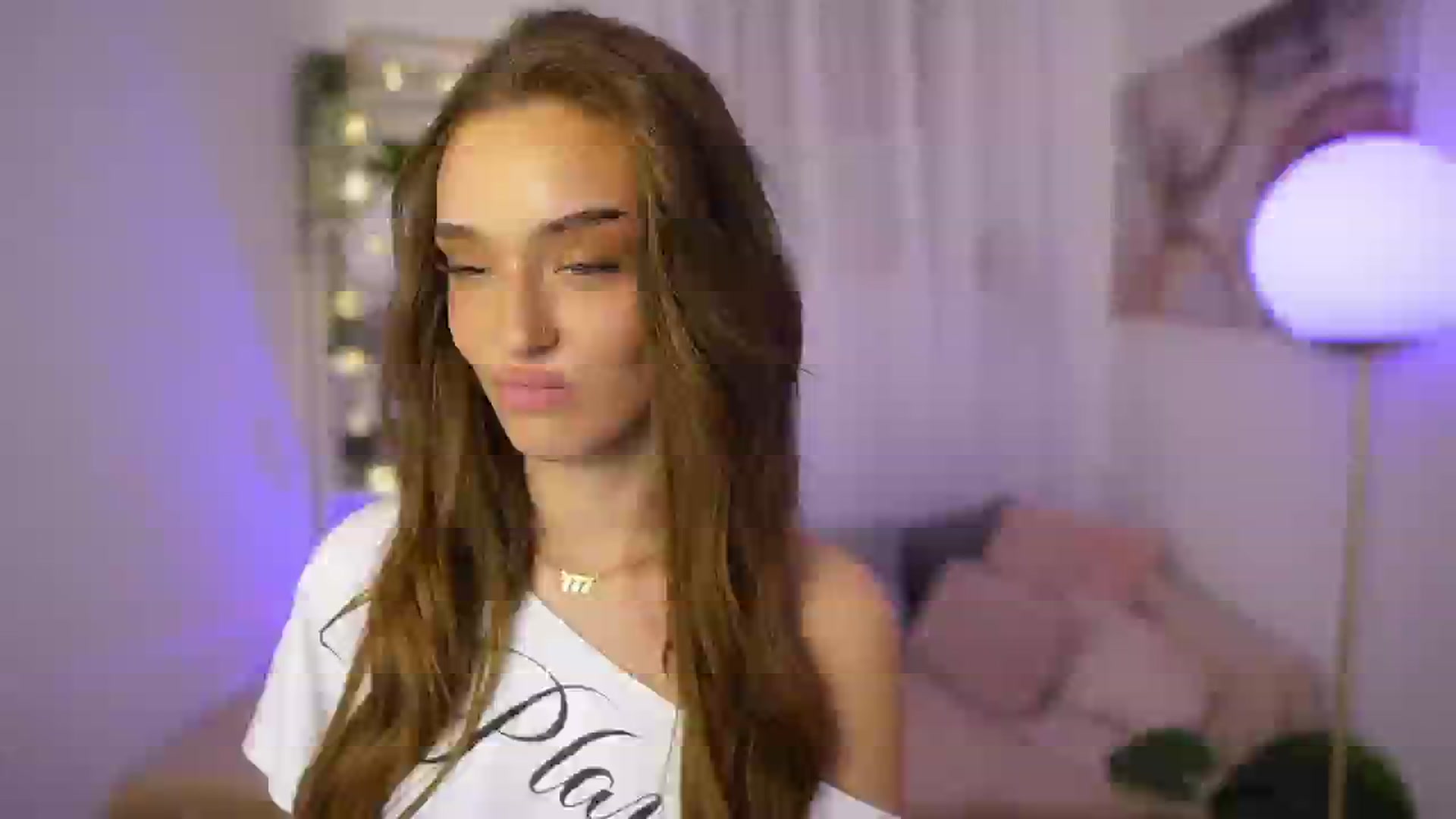 Gallery image thumbnail from Clara_Mia's myfreecams stream on, 11/24/2025, 24:06 image 18 of 20
