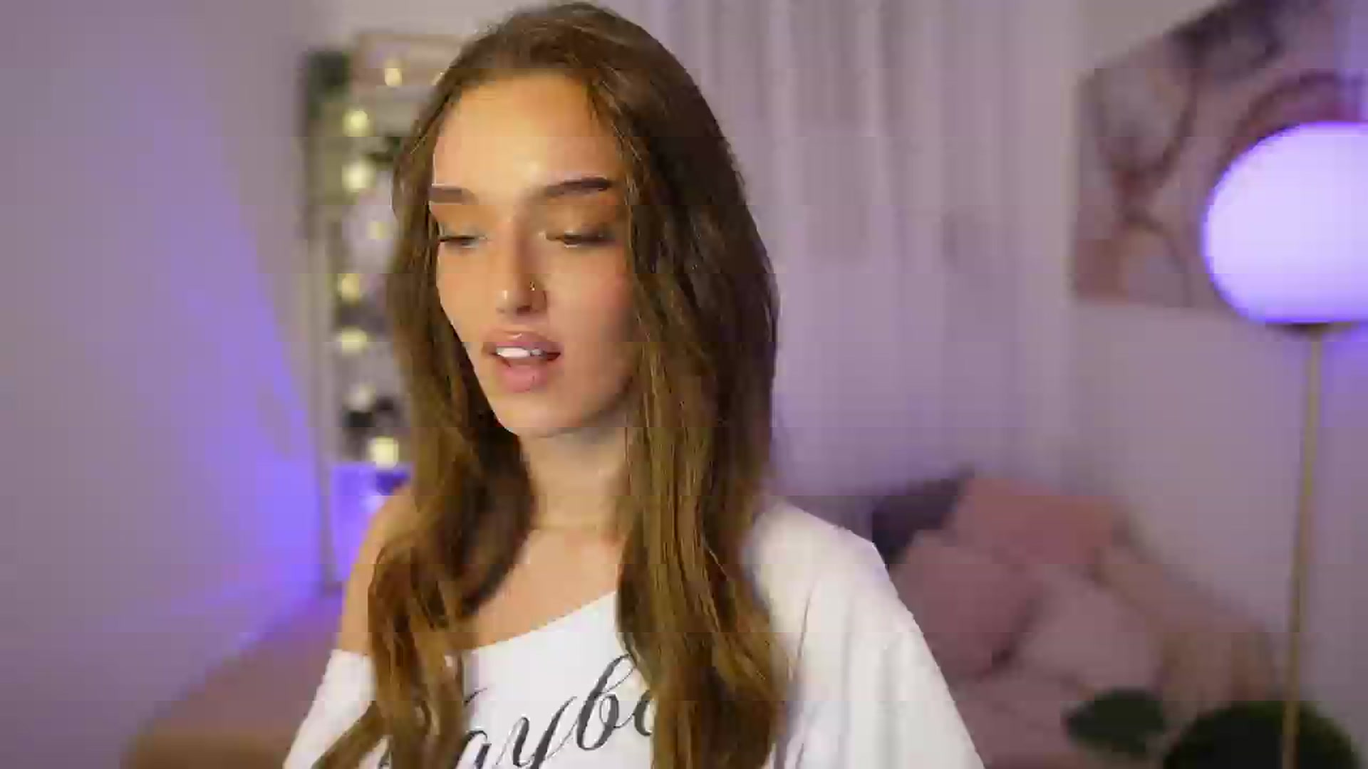 Gallery image thumbnail from Clara_Mia's myfreecams stream on, 11/24/2025, 24:06 image 5 of 20