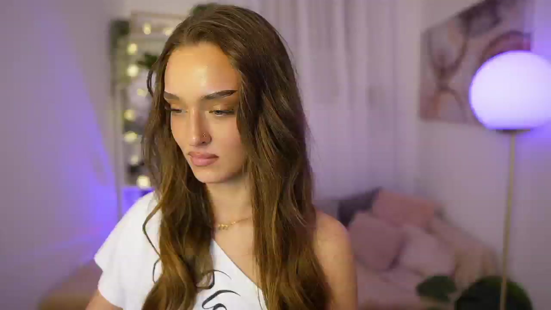 Gallery image thumbnail from Clara_Mia's myfreecams stream on, 11/24/2025, 01:49 image 14 of 20