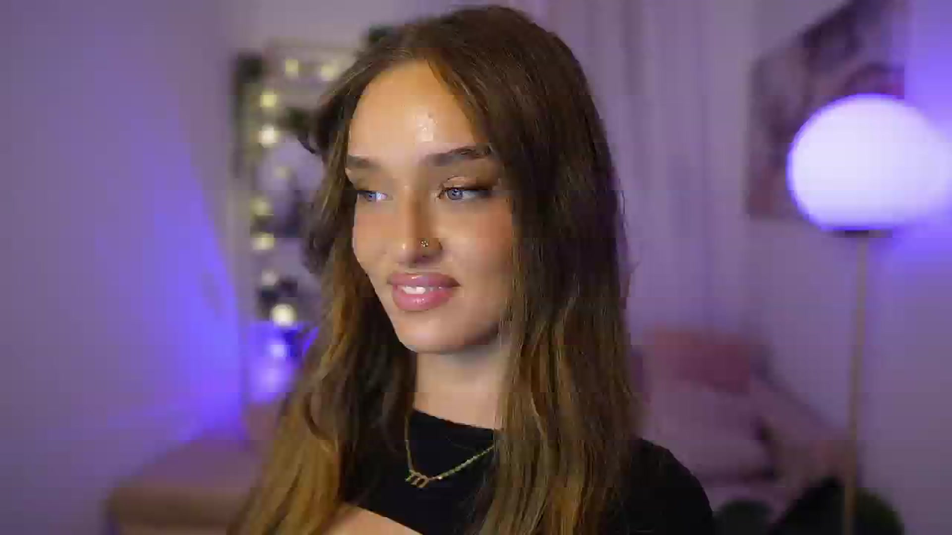 Gallery image thumbnail from Clara_Mia's myfreecams stream on, 12/01/2025, 22:43 image 20 of 20