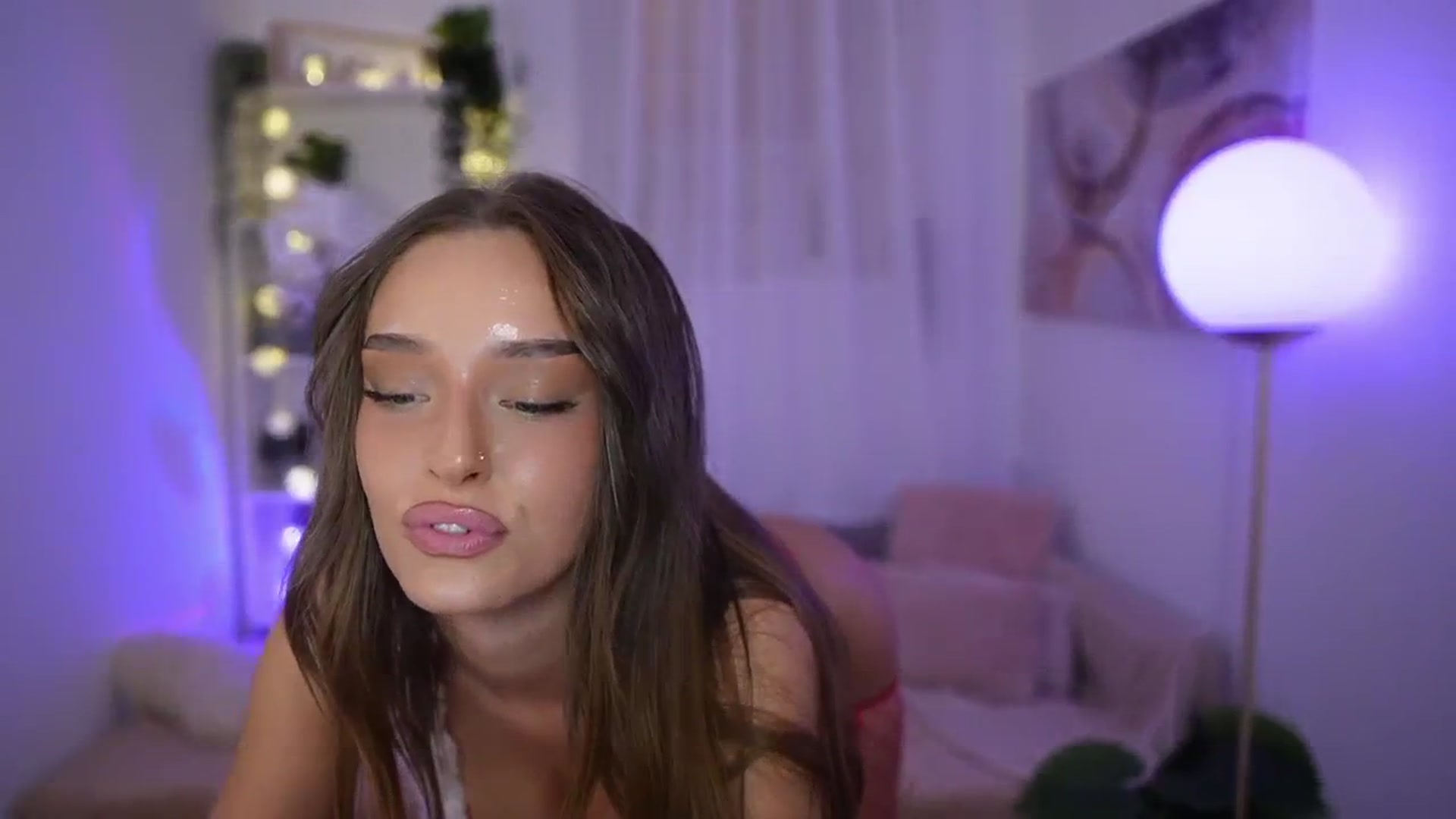 Gallery image thumbnail from Clara_Mia's myfreecams stream on, 12/07/2025, 20:02 image 3 of 20