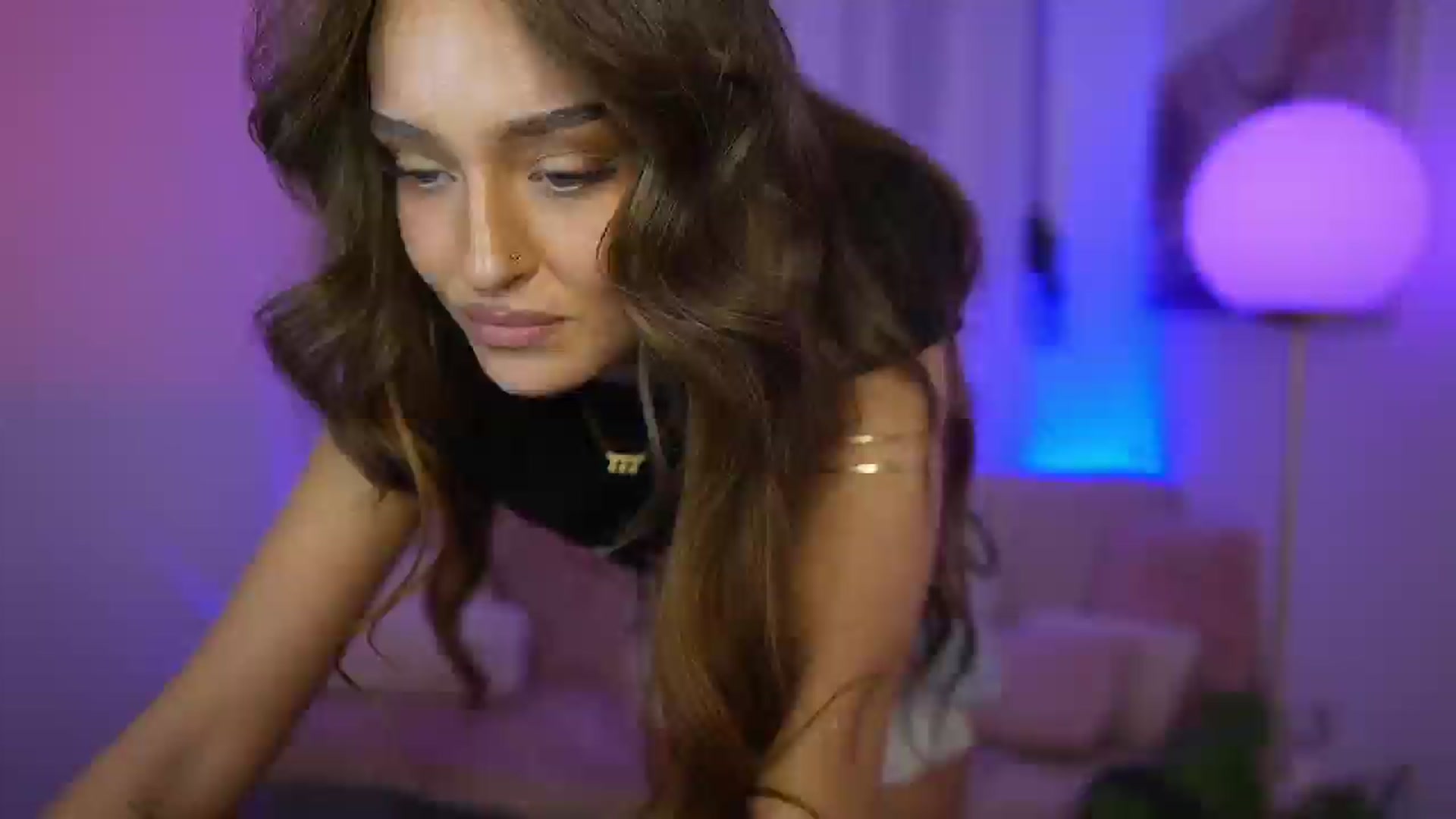 Gallery image thumbnail from Clara_Mia's myfreecams stream on, 12/19/2025, 23:13 image 2 of 20