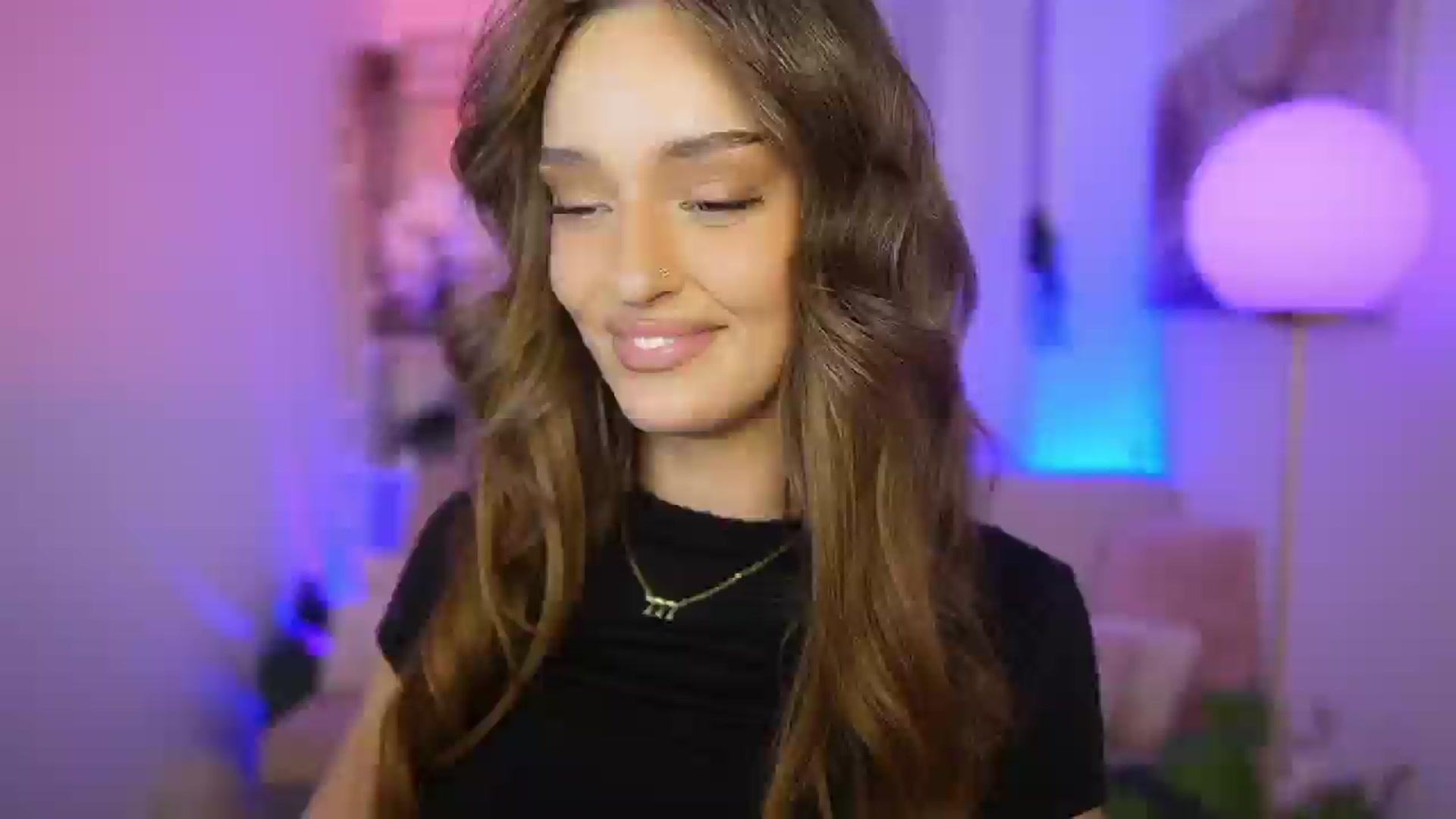 Gallery image thumbnail from Clara_Mia's myfreecams stream on, 12/19/2025, 23:13 image 1 of 20