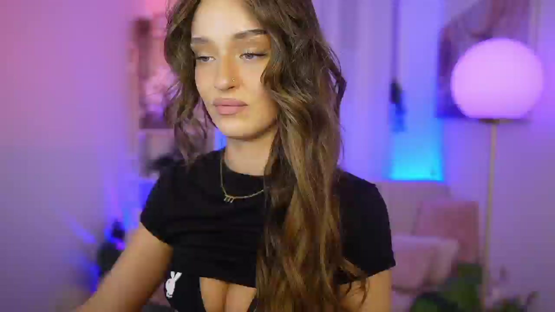 Gallery image thumbnail from Clara_Mia's myfreecams stream on, 12/19/2025, 23:13 image 16 of 20