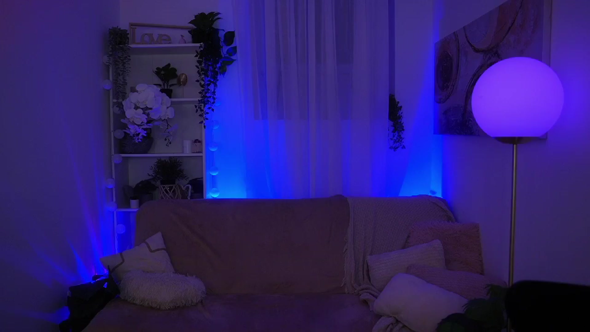 Gallery image thumbnail from Clara_Mia's myfreecams stream on, 12/22/2025, 23:55 image 16 of 20