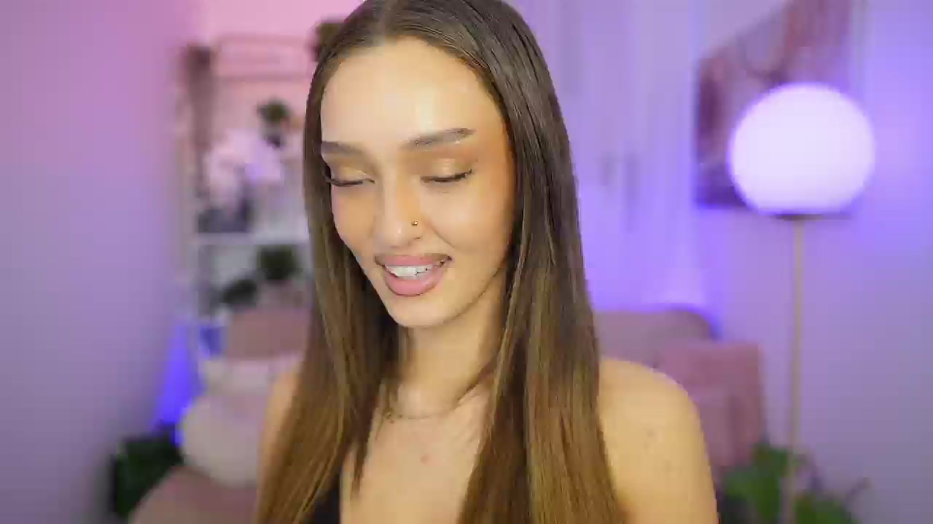 Gallery image thumbnail from Clara_Mia's myfreecams stream on, 01/08/2026, 21:55 image 15 of 20