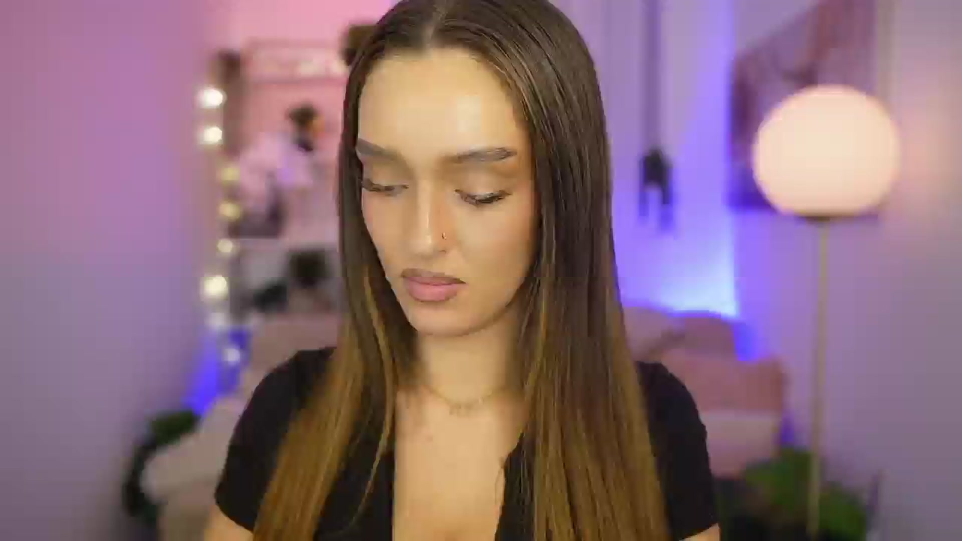 Gallery image thumbnail from Clara_Mia's myfreecams stream on, 01/22/2026, 24:10 image 19 of 20