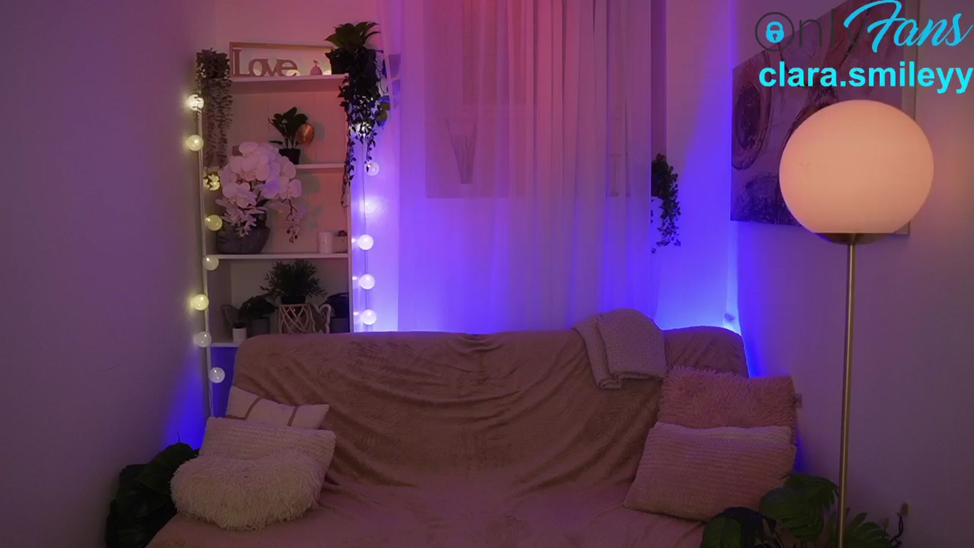 Gallery image thumbnail from Clara_Mia's myfreecams stream on, 01/22/2026, 20:21 image 20 of 20